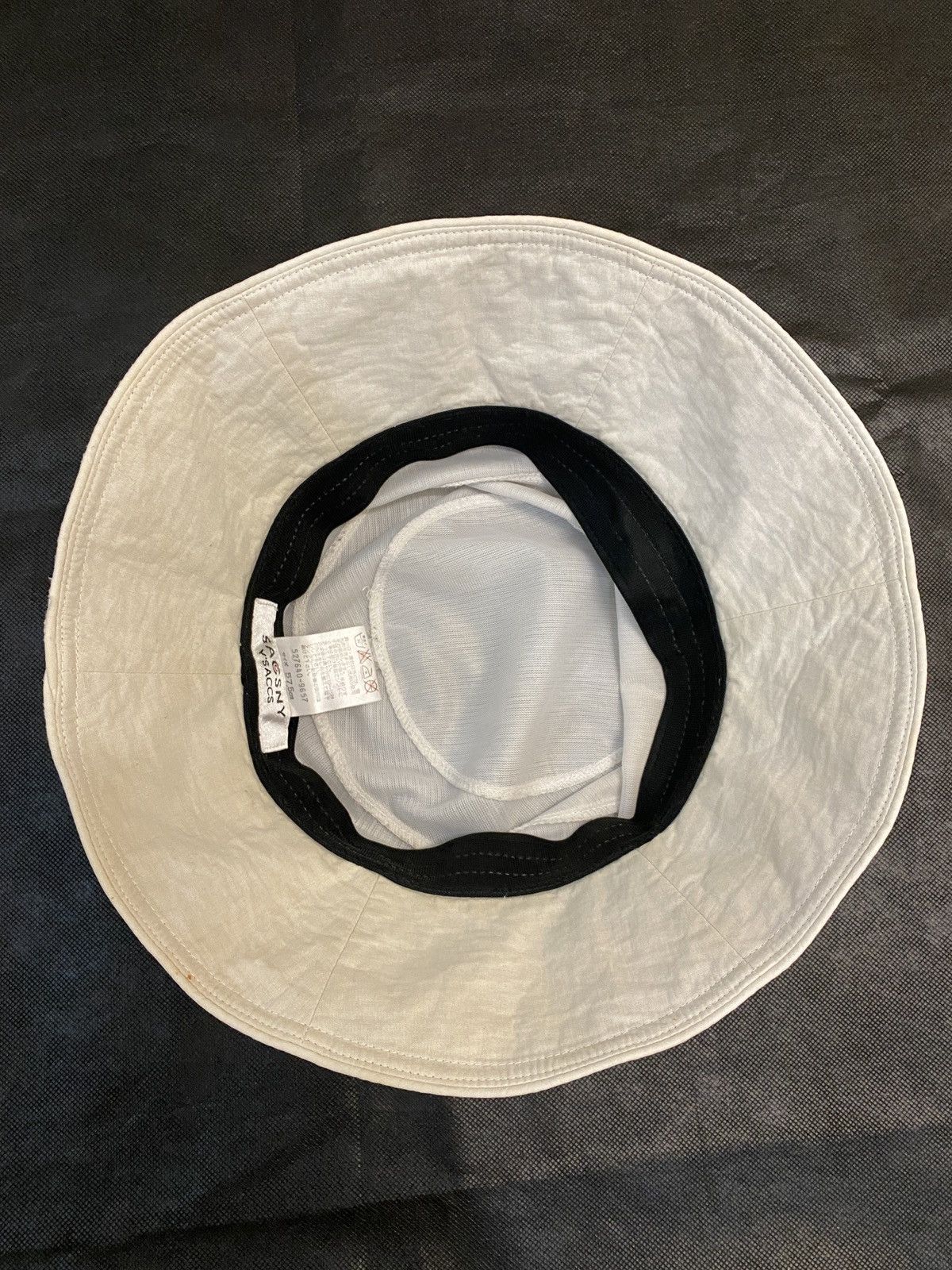 Yohji Yamamoto 🔥🔥💰💰Yohji yamamoto bucket hat size 57.5cm Size ONE SIZE - 5 Thumbnail