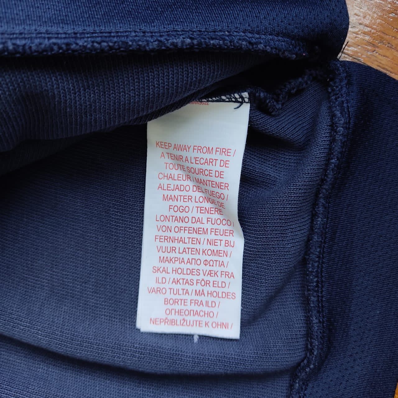Nike Nike SW 11 Size US XL / EU 56 / 4 - 4 Thumbnail