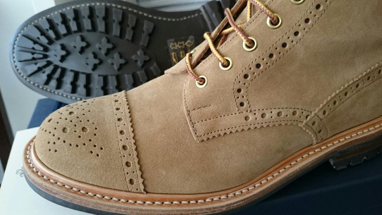 Trickers TRICKER'S Eaton 10uk-44,5 Commando Sole Ocher suede | Grailed