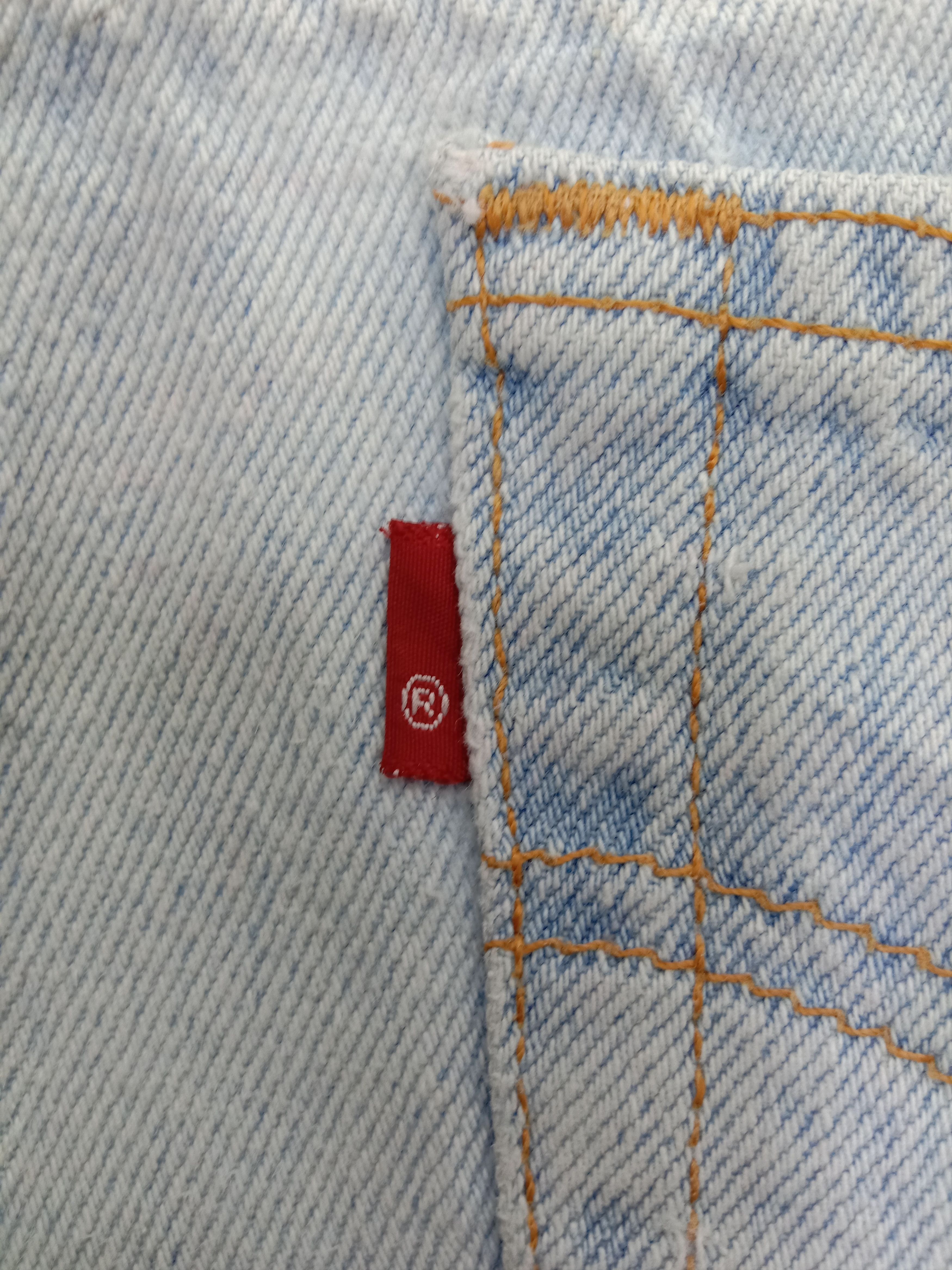 Levi's Vintage Levi's 518 Flare Jeans Light Wash Denim Size 28" / US 6 / IT 42 - 11 Thumbnail
