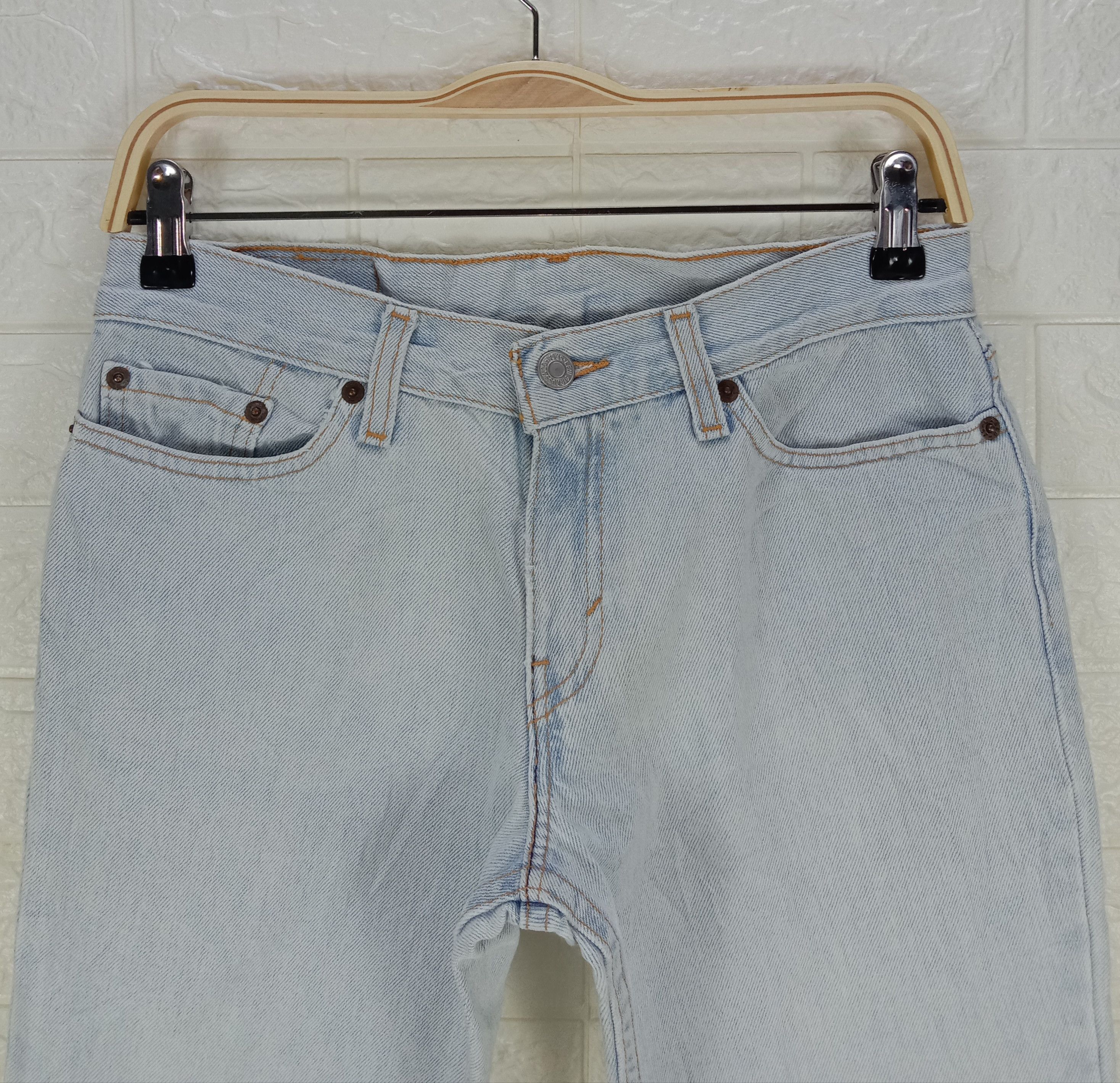 Levi's Vintage Levi's 518 Flare Jeans Light Wash Denim Size 28" / US 6 / IT 42 - 2 Thumbnail
