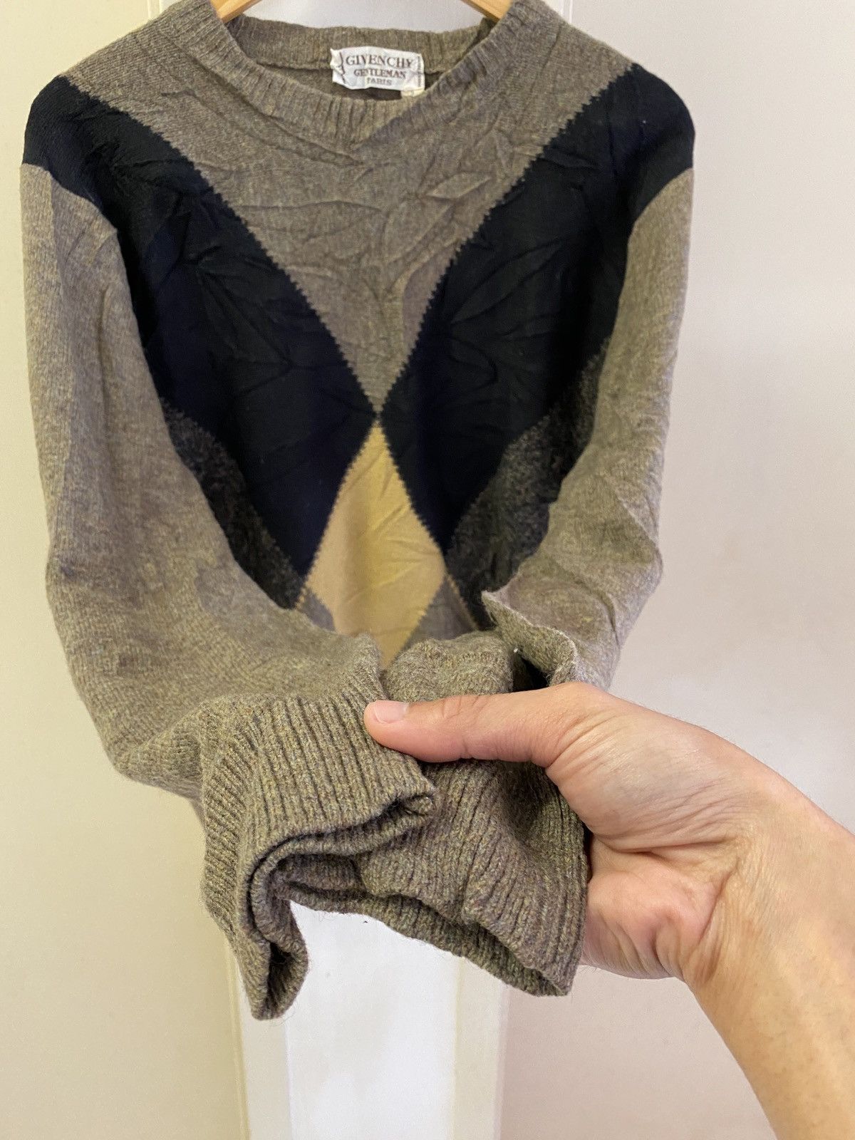 Givenchy 🔥🔥💰💰Vintage Givenchy wool sweatshirt Size US L / EU 52-54 / 3 - 7 Thumbnail