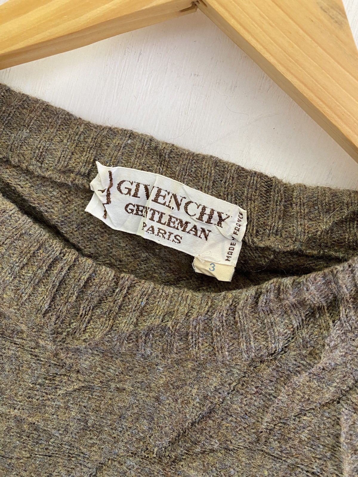 Givenchy 🔥🔥💰💰Vintage Givenchy wool sweatshirt Size US L / EU 52-54 / 3 - 8 Thumbnail