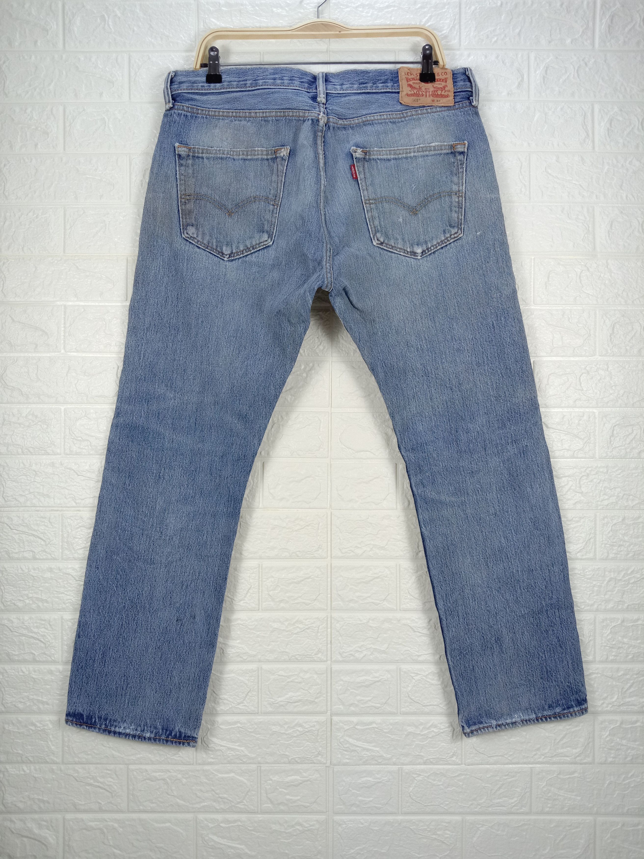 Levi's Vintage Levi's 501 Jeans Faded Blue Distressed Denim Size US 34 / EU 50 - 5 Thumbnail