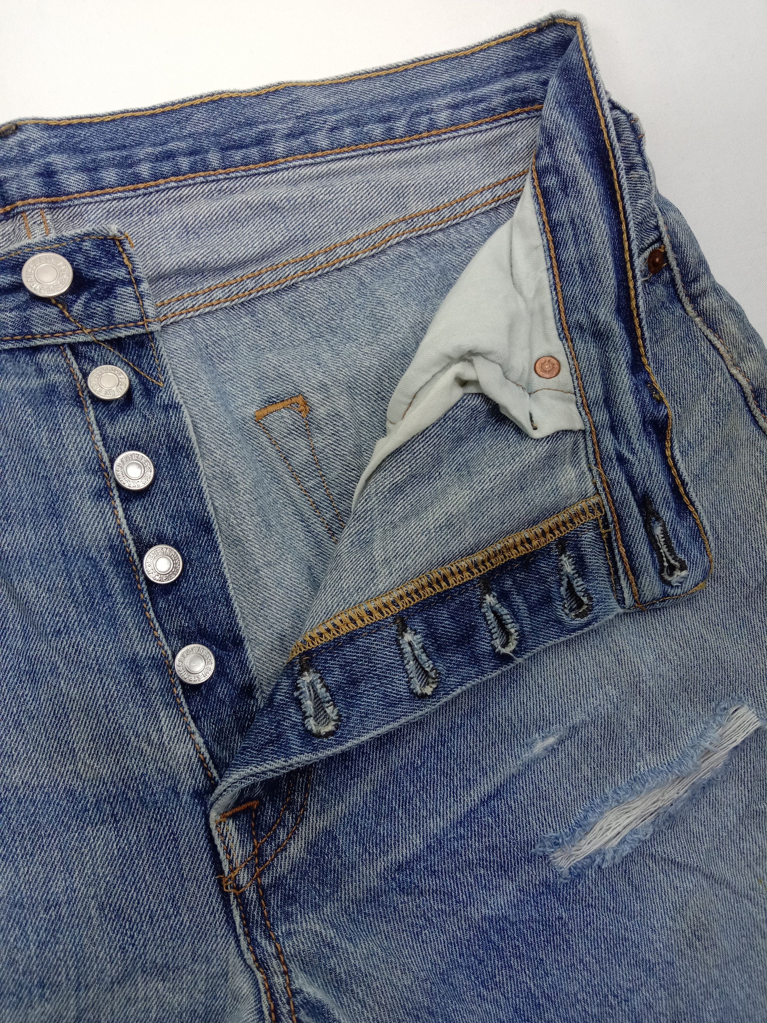 Levi's Vintage Levi's 501 Jeans Faded Blue Distressed Denim Size US 34 / EU 50 - 9 Thumbnail