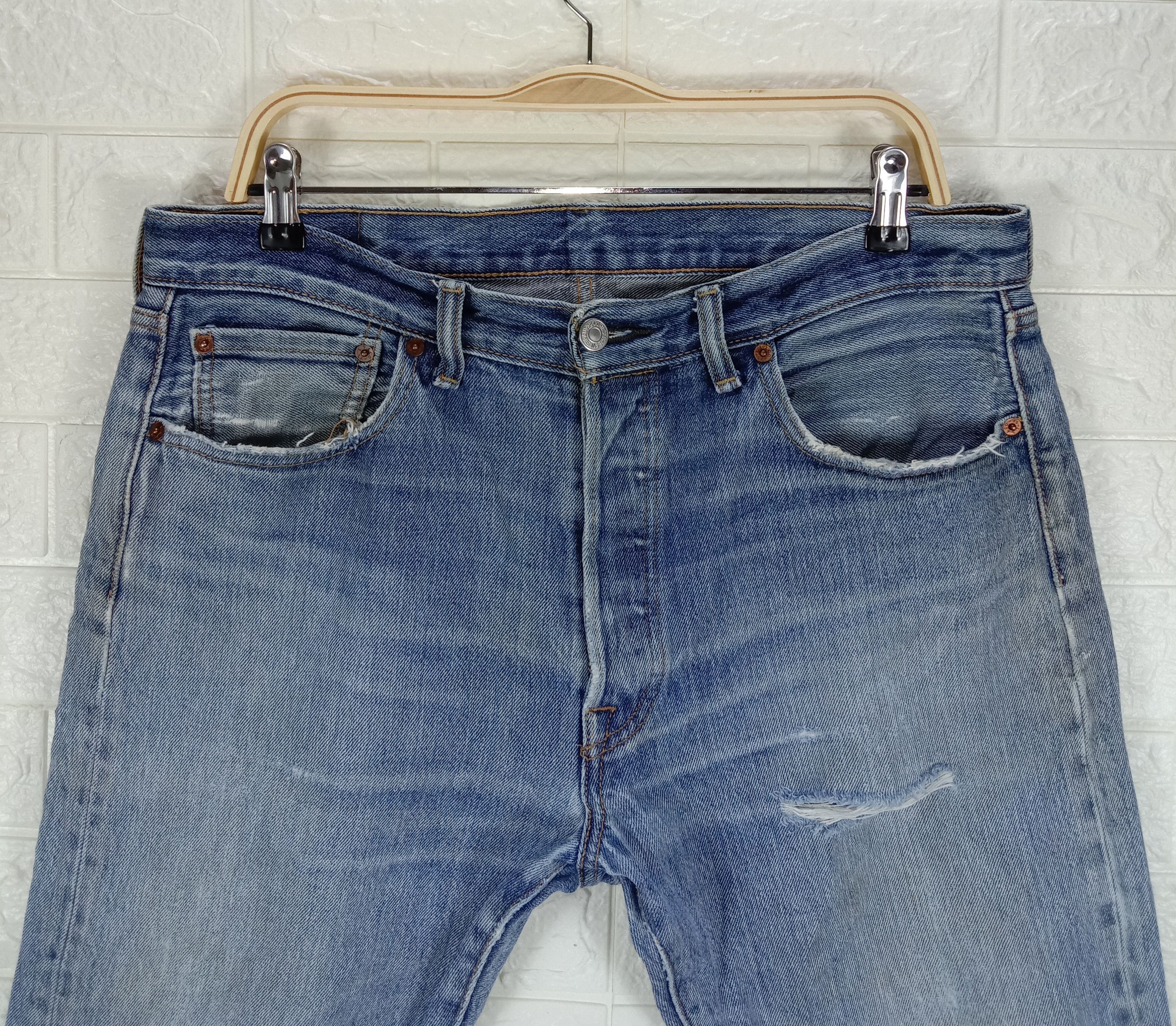 Levi's Vintage Levi's 501 Jeans Faded Blue Distressed Denim Size US 34 / EU 50 - 2 Thumbnail