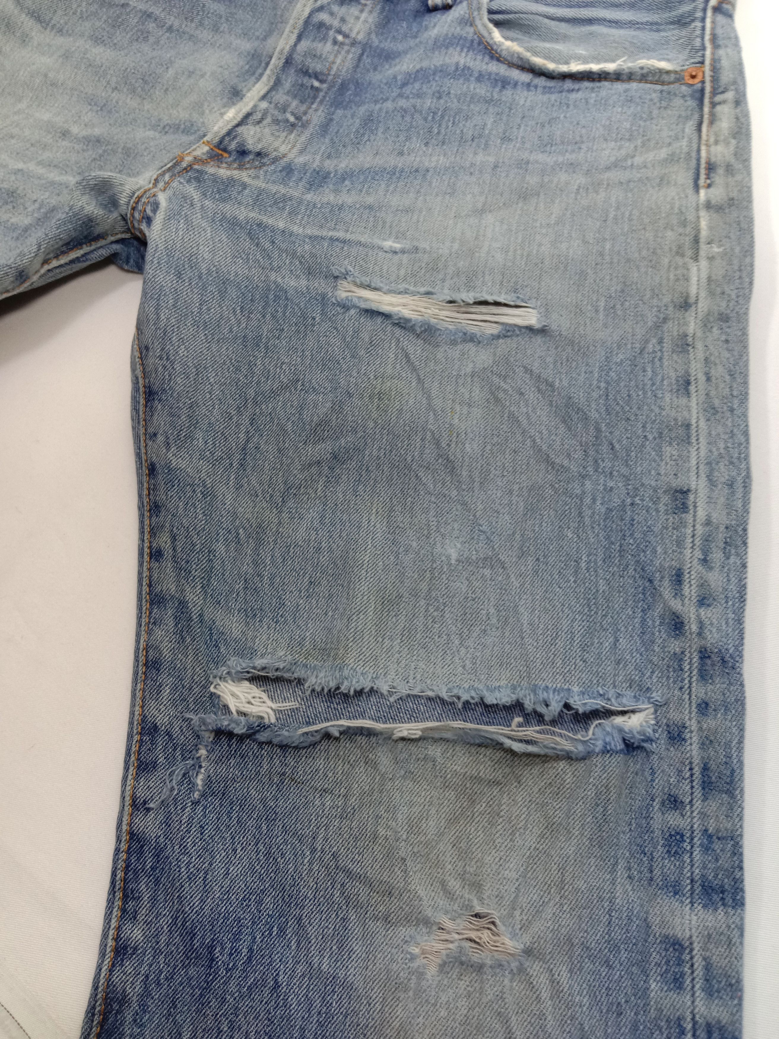 Levi's Vintage Levi's 501 Jeans Faded Blue Distressed Denim Size US 34 / EU 50 - 17 Thumbnail