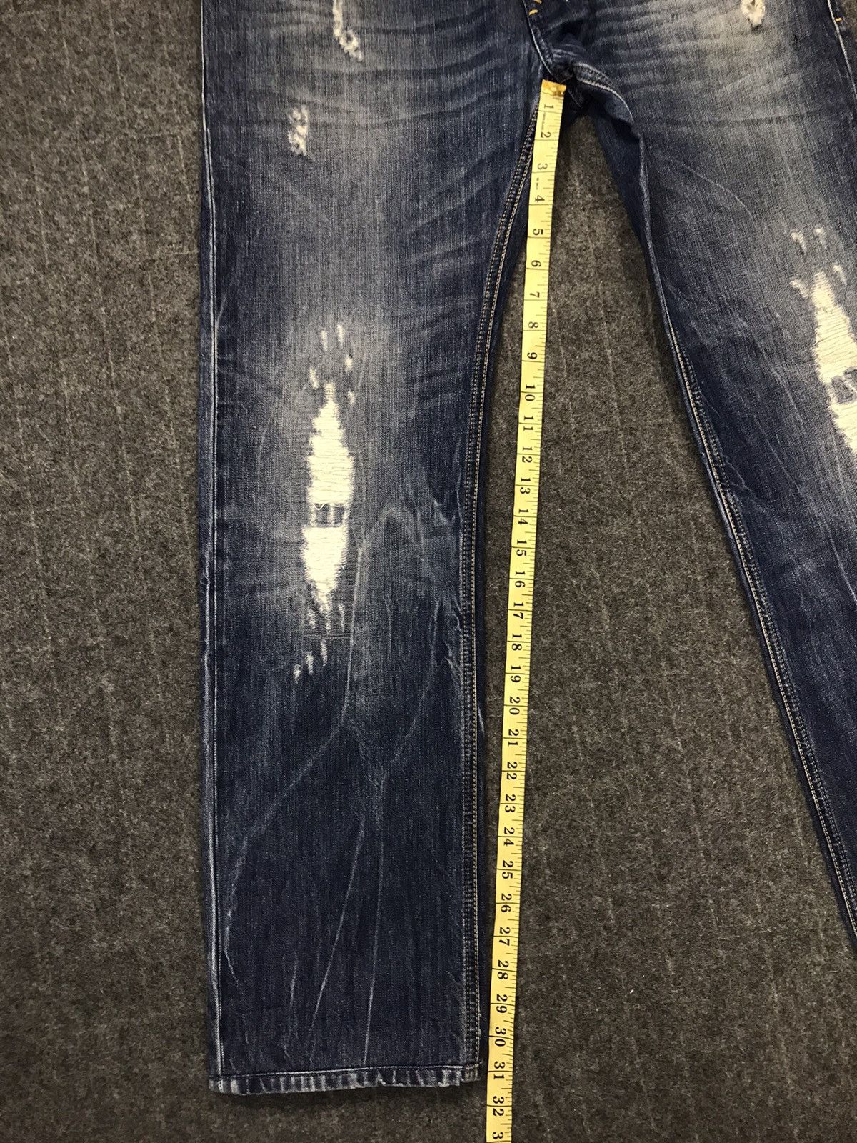 Diesel × Japanese Brand Vintage Diesel Distressed Button Jeans Style Size US 37 - 24 Thumbnail