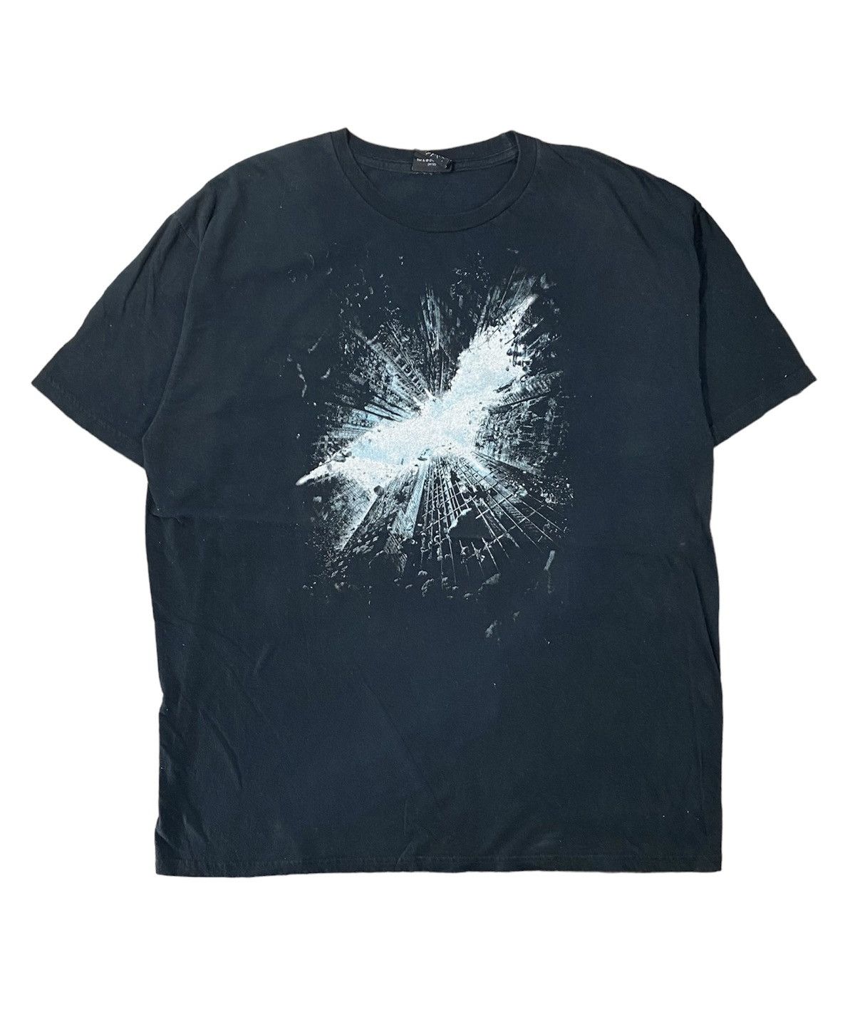 DC Comics Batman the Dark Knight Rises Christopher Nolan Size XL Size US XL / EU 56 / 4 - 1 Thumbnail