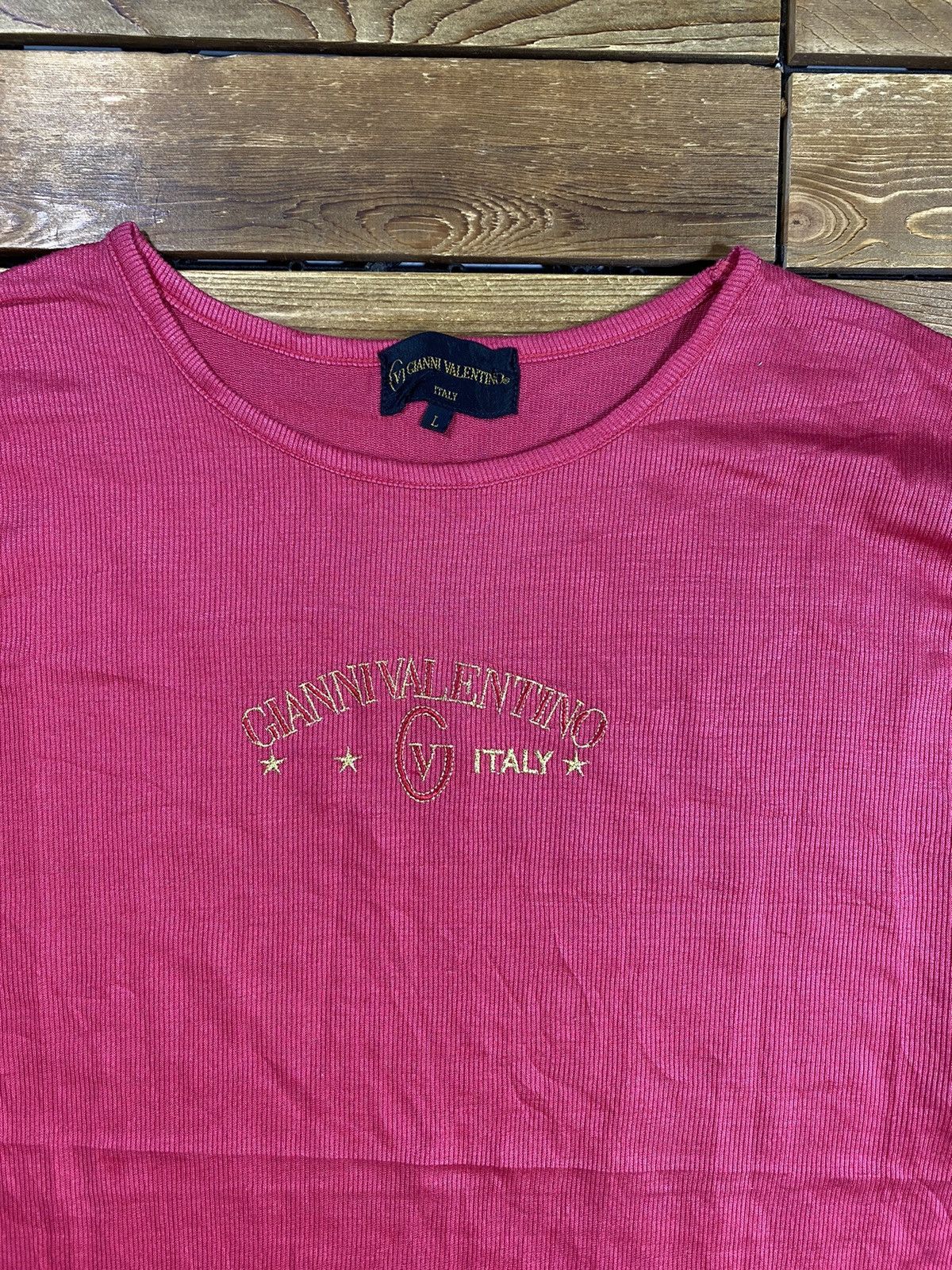 Valentino × Vintage Vintage Gianni Valentiono Big Logo Pink tees Size L Italian Size US L / EU 52-54 / 3 - 3 Thumbnail