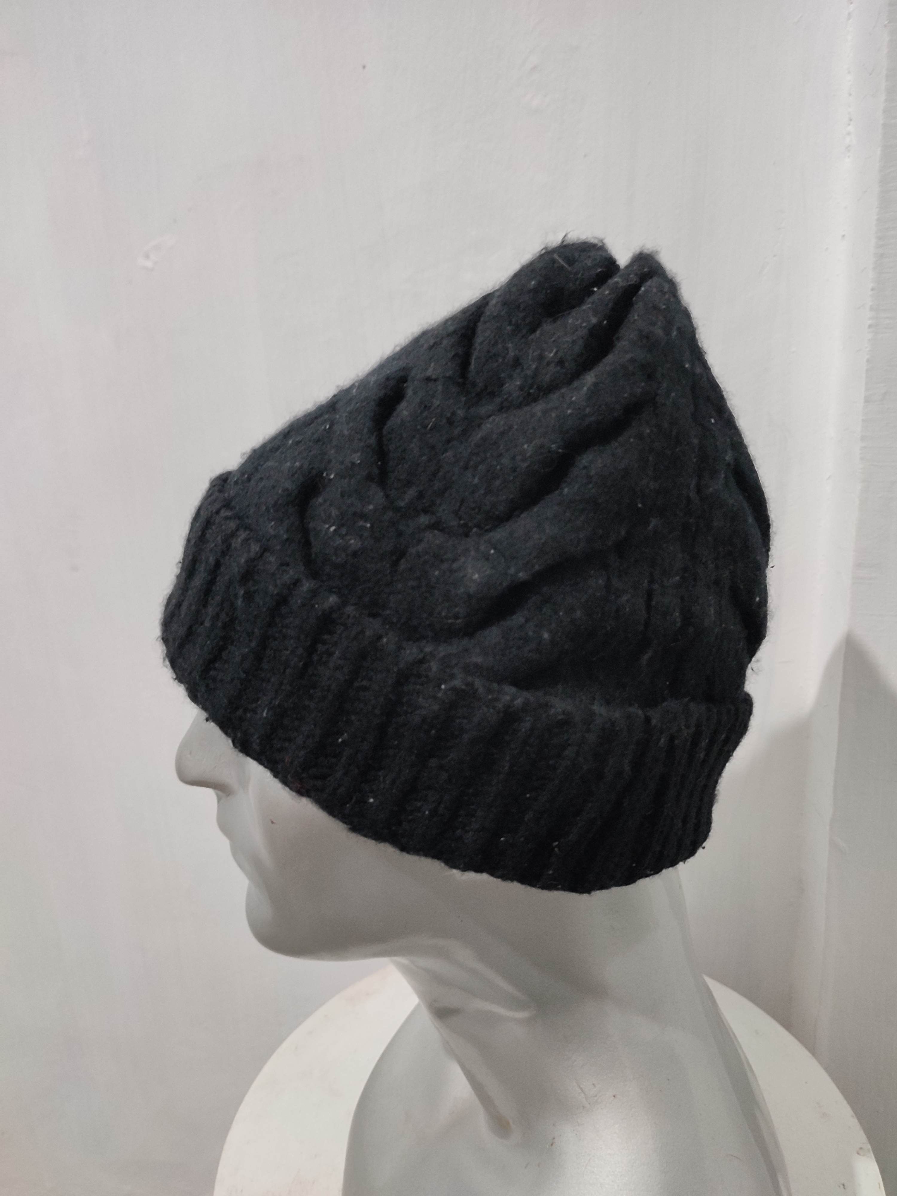 Y's × Yohji Yamamoto Y's Yohji Yamamoto Knitted Wool Beanie hats Size ONE SIZE - 3 Thumbnail