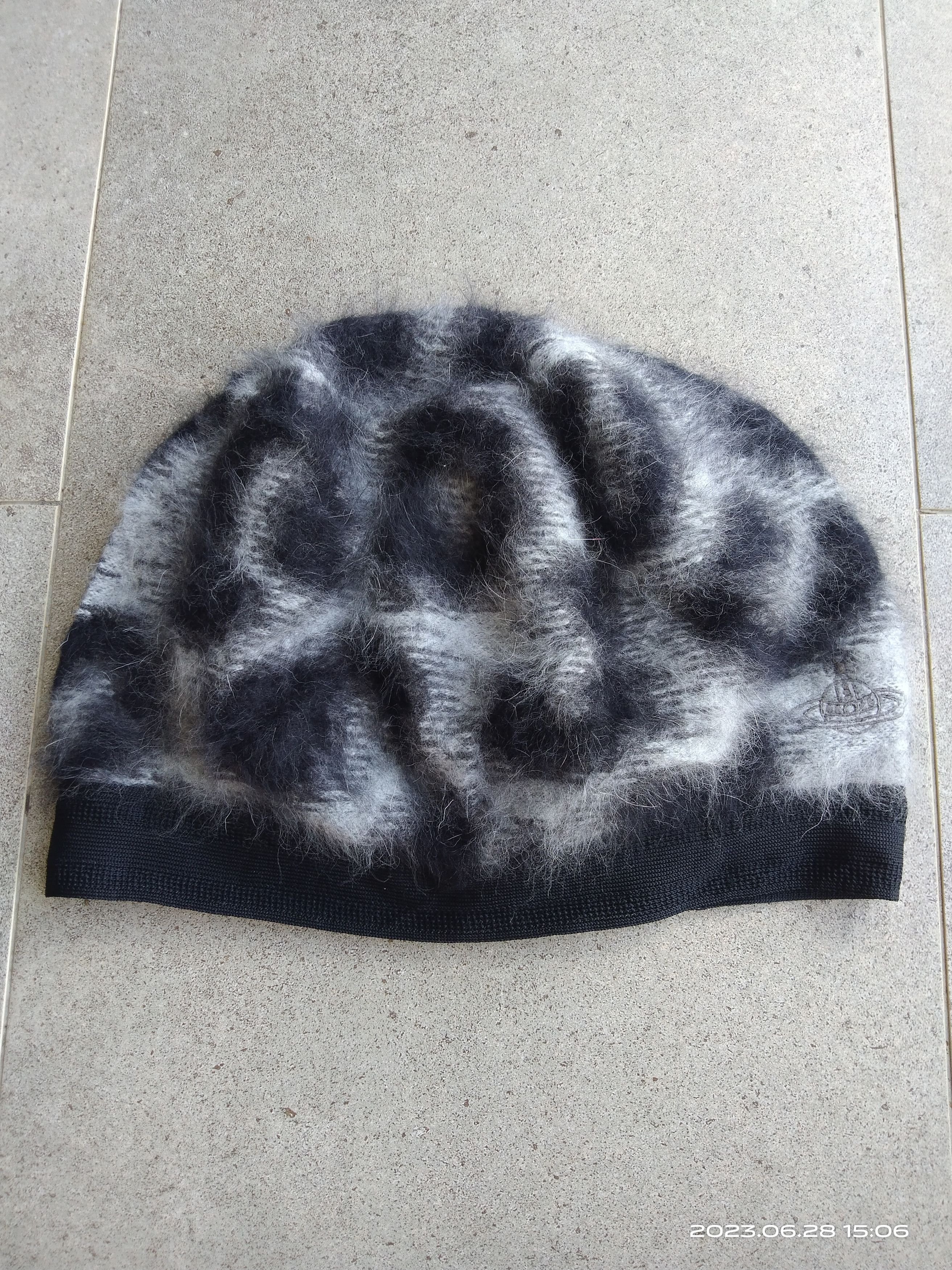 Vivienne Westwood VIVIENNE WESTWOOD MOHAIR LEOPARD MOTIF Size ONE SIZE - 1 Thumbnail