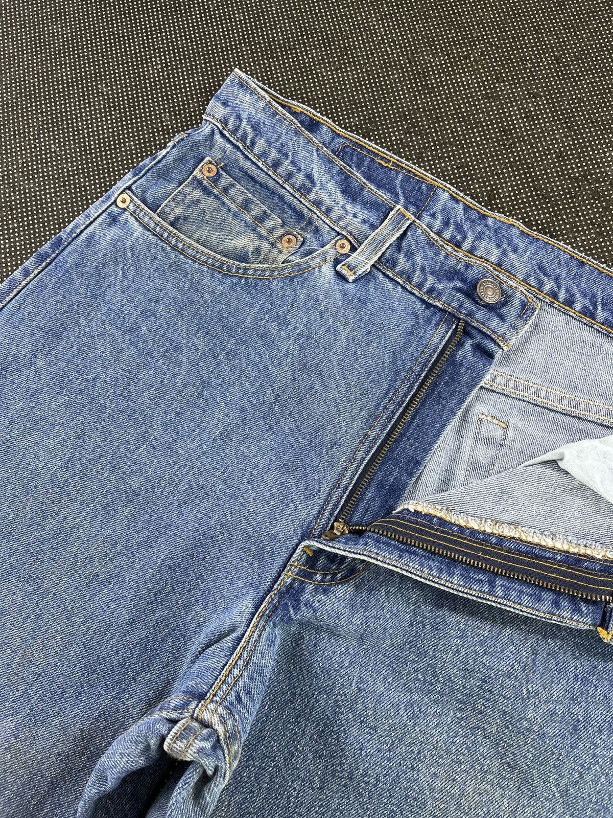 Levi's 90s Vintage Levis 550 Relaxed Fit Jeans - J121 Size US 33 - 5 Thumbnail