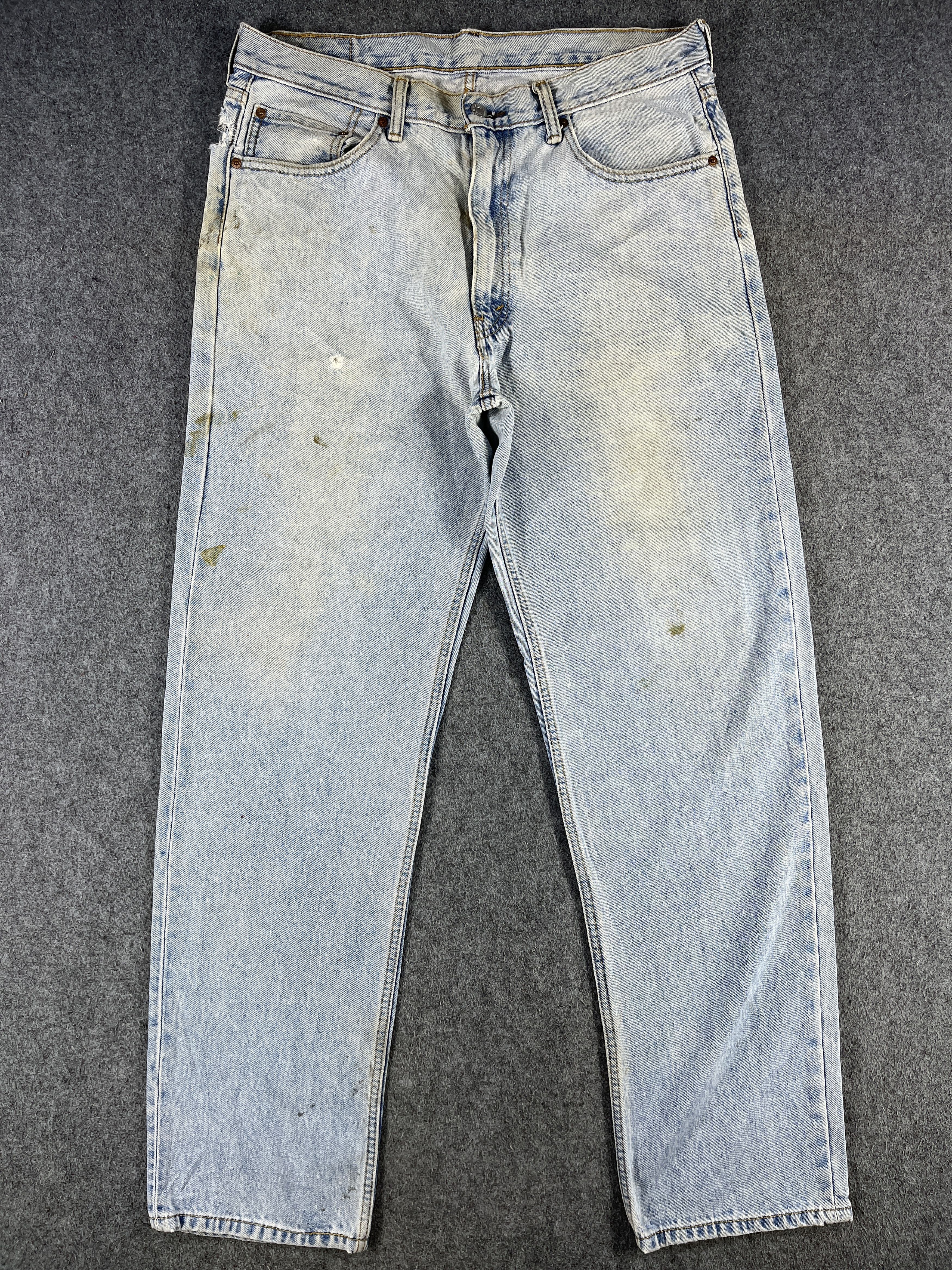 image of Levis 550 Distressed Jeans - J221 in Blue, Men's (Size 37)