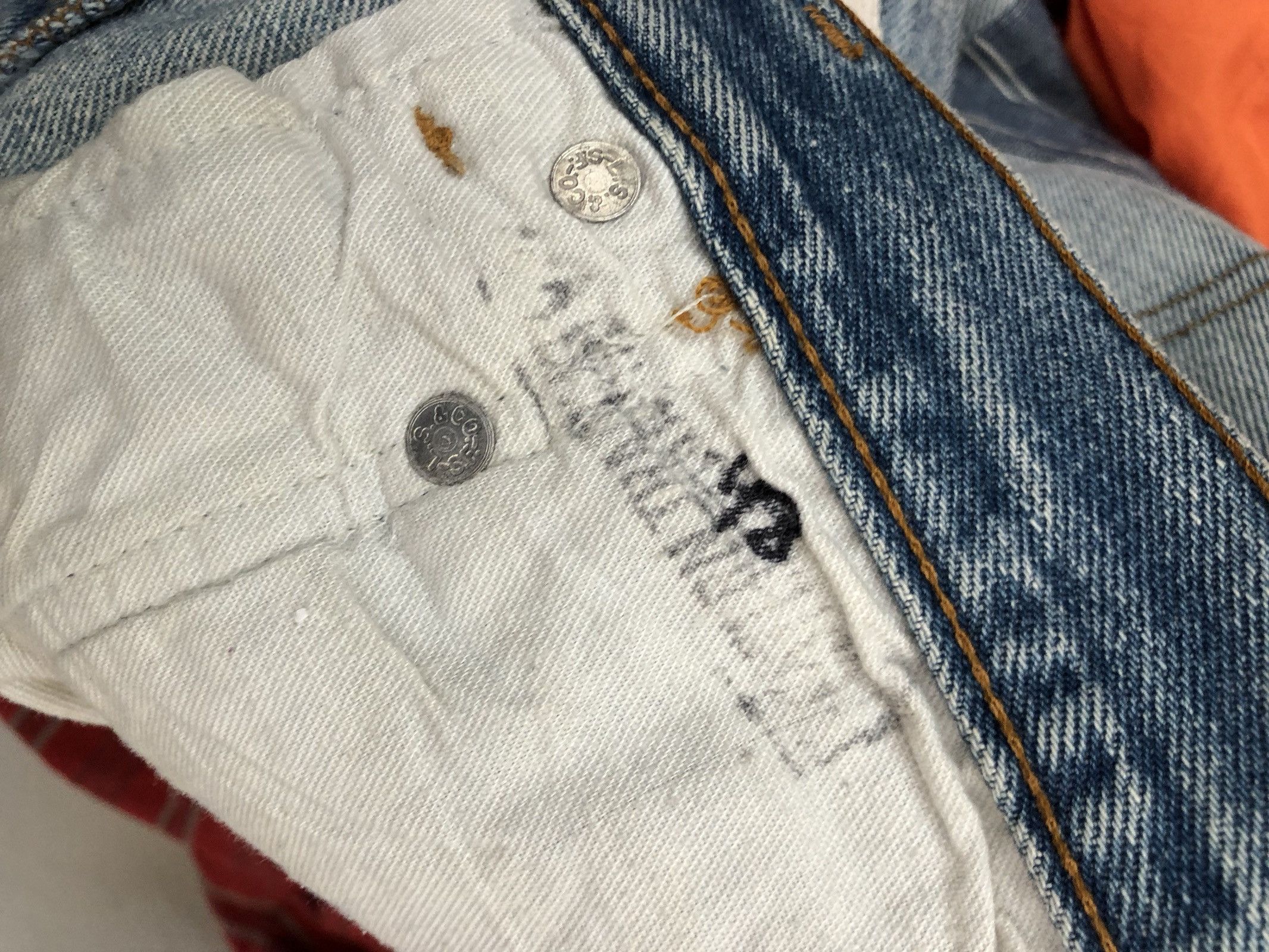 Levi's 80s Melinda Zoller Levi's 501 Patchwork Rips Distress Denim Size US 29 - 23 Thumbnail