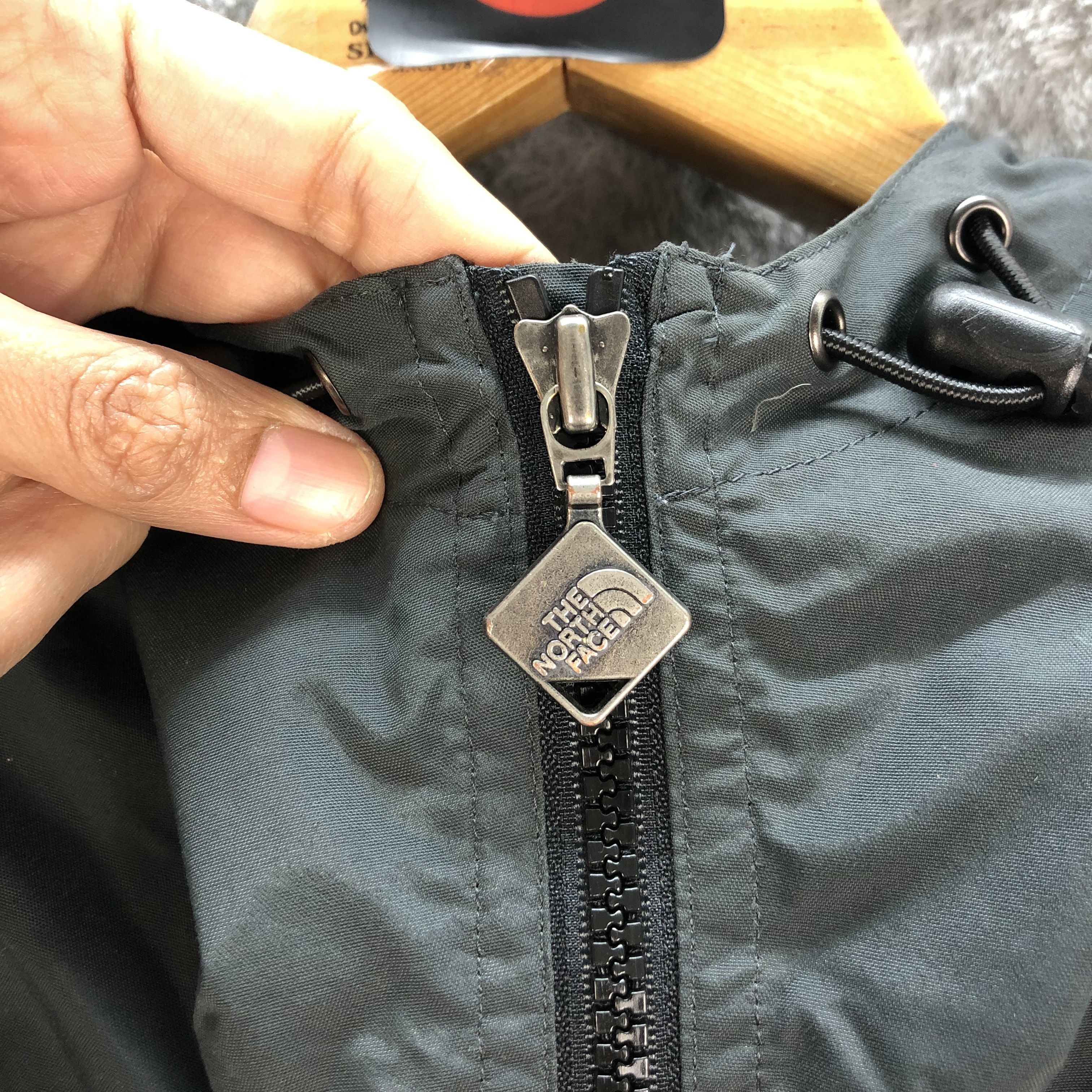 The North Face THE NORTH FACE LIGHT JACKET #6511-70 Size US M / EU 48-50 / 2 - 8 Thumbnail