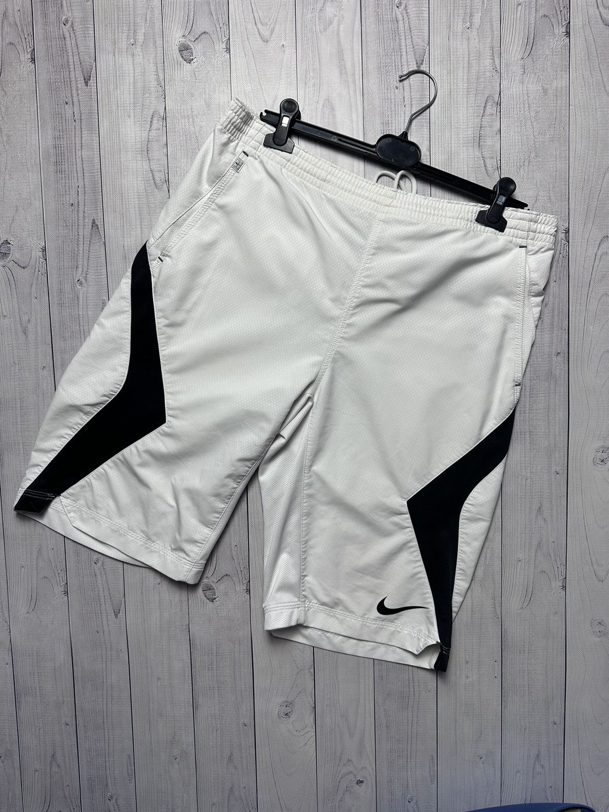 Nike × Vintage Vintage Nike shorts logo size M Size US 32 / EU 48 - 1 Thumbnail