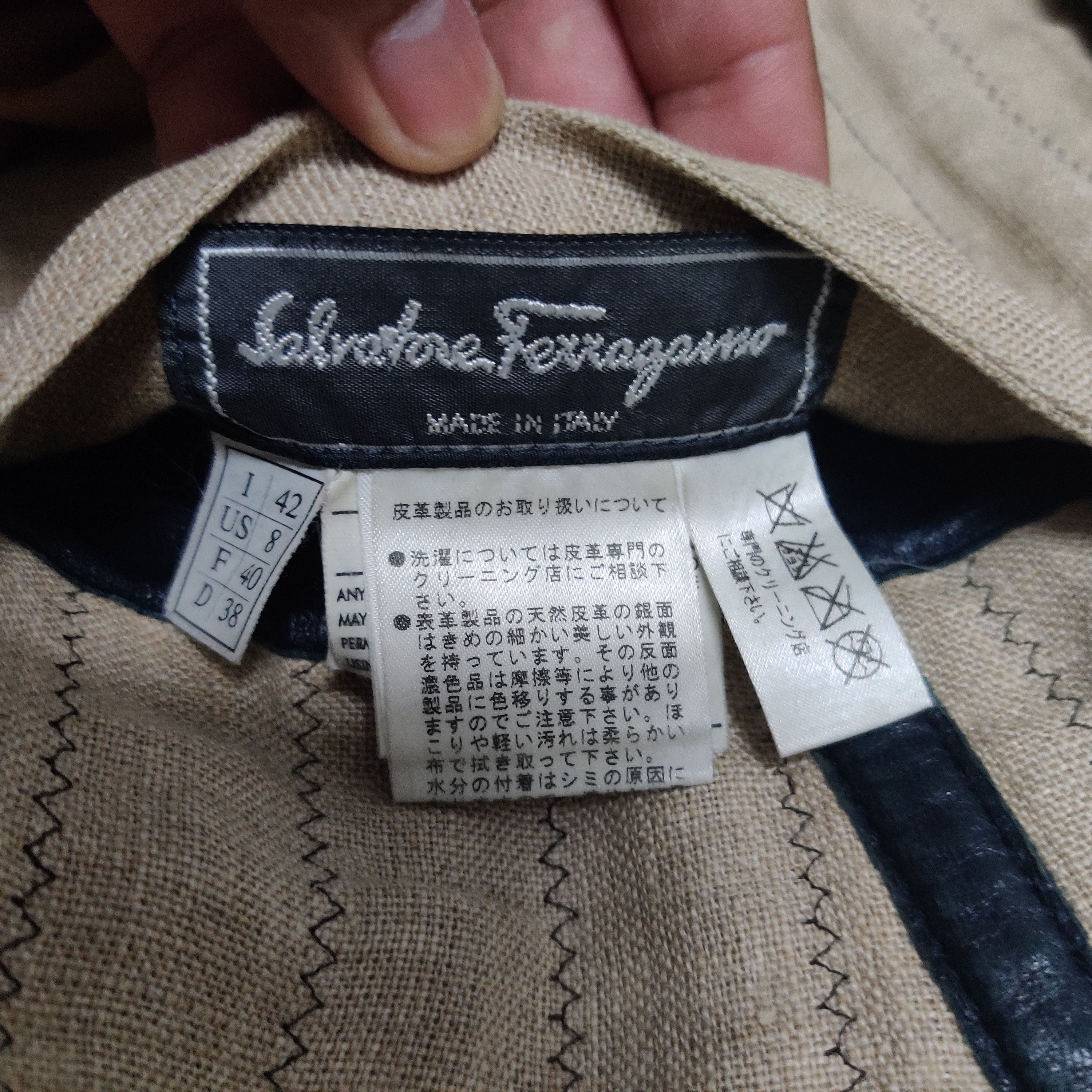 Salvatore Ferragamo Vintage Salvatore Ferragamo Leather Reversible Jacket Size US S / EU 44-46 / 1 - 16 Thumbnail