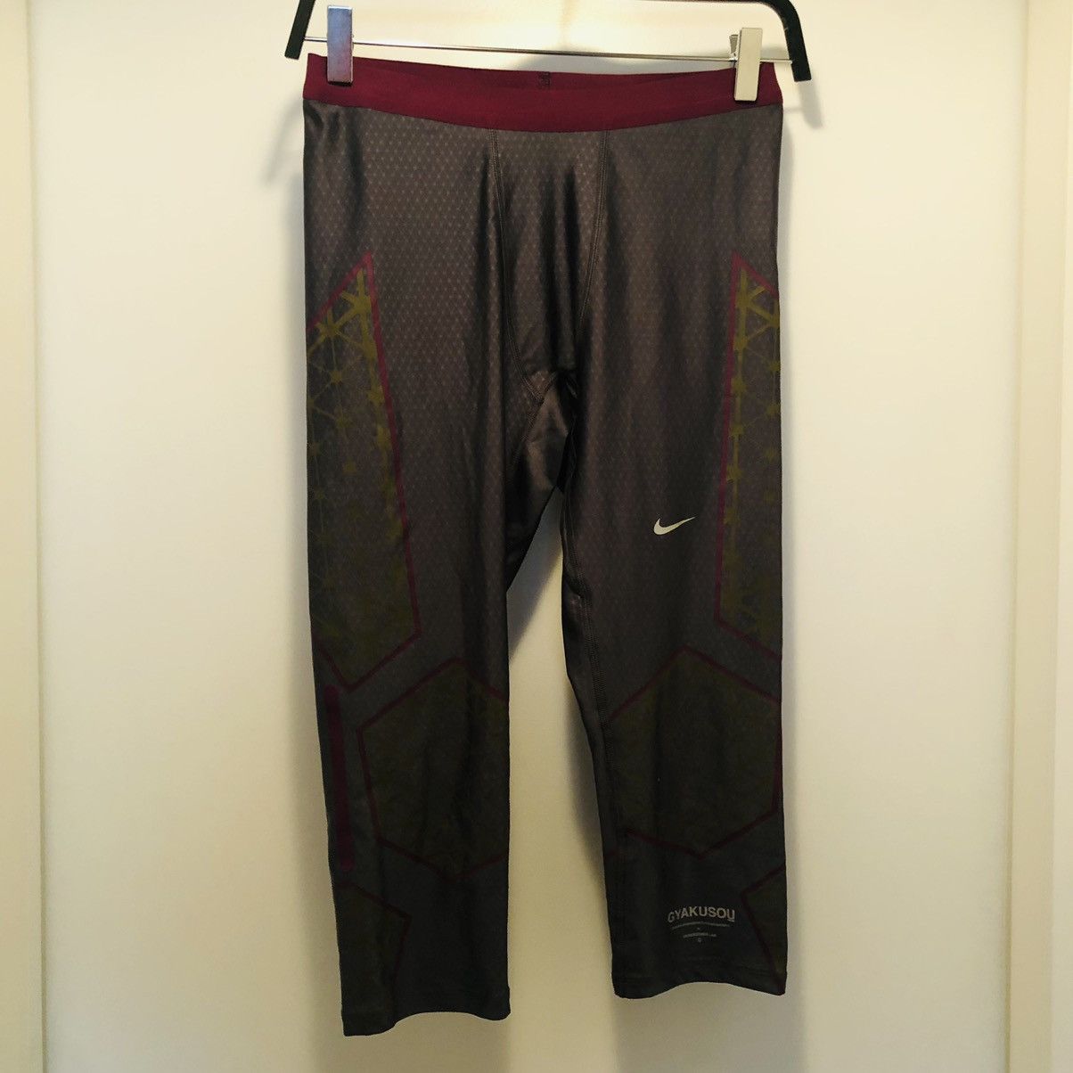 gyakusou running tights