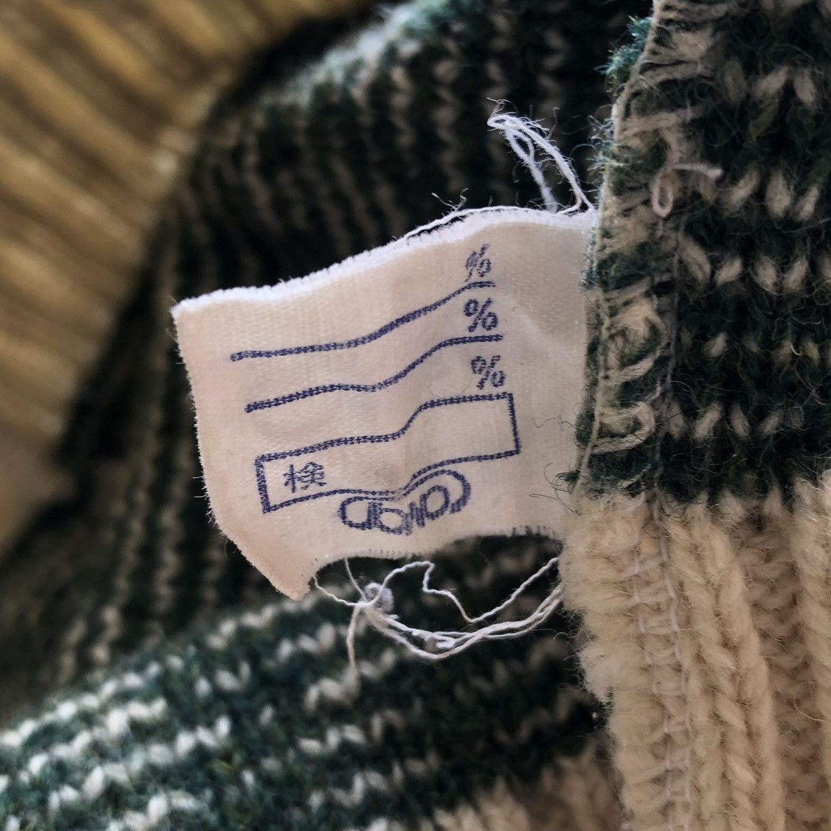 Aran Isles Knitwear Vintage 80's Knitwear Sweater by Savilia Tokyo Size US S / EU 44-46 / 1 - 11 Thumbnail