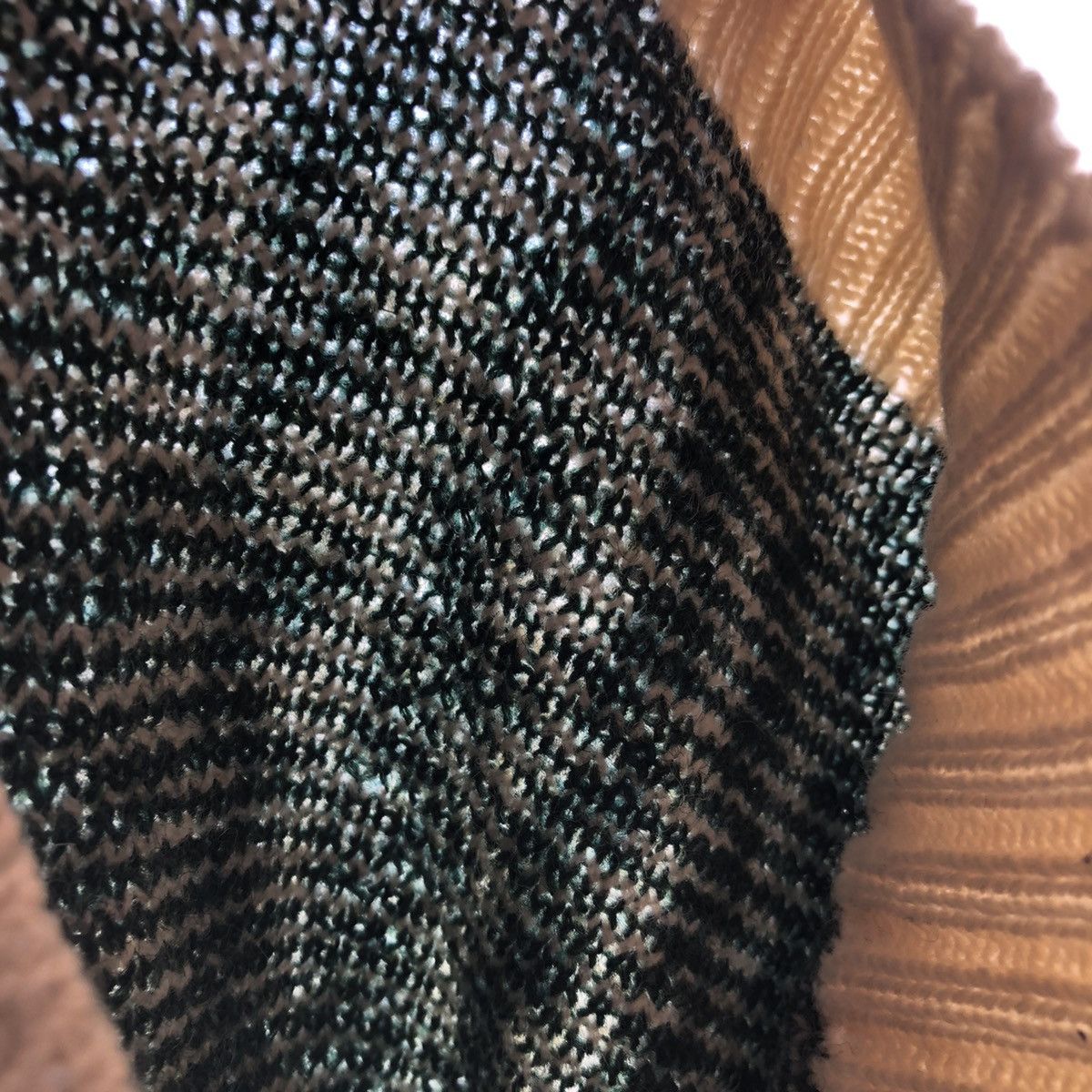 Aran Isles Knitwear Vintage 80's Knitwear Sweater by Savilia Tokyo Size US S / EU 44-46 / 1 - 7 Thumbnail