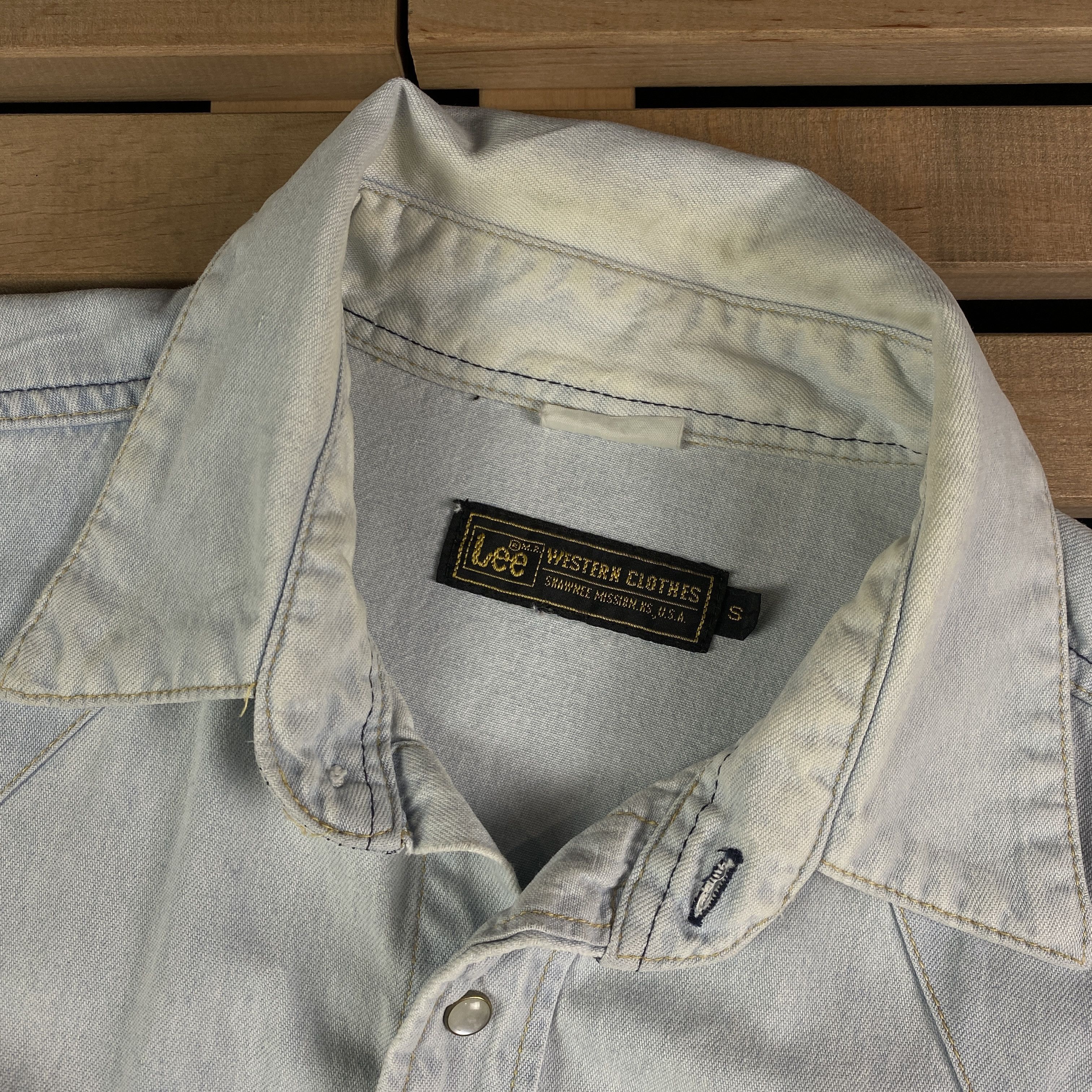 Lee × Vintage Mens Lee Vintage Jeans Shirt Long Sleeve Size S Size US S / EU 44-46 / 1 - 6 Thumbnail