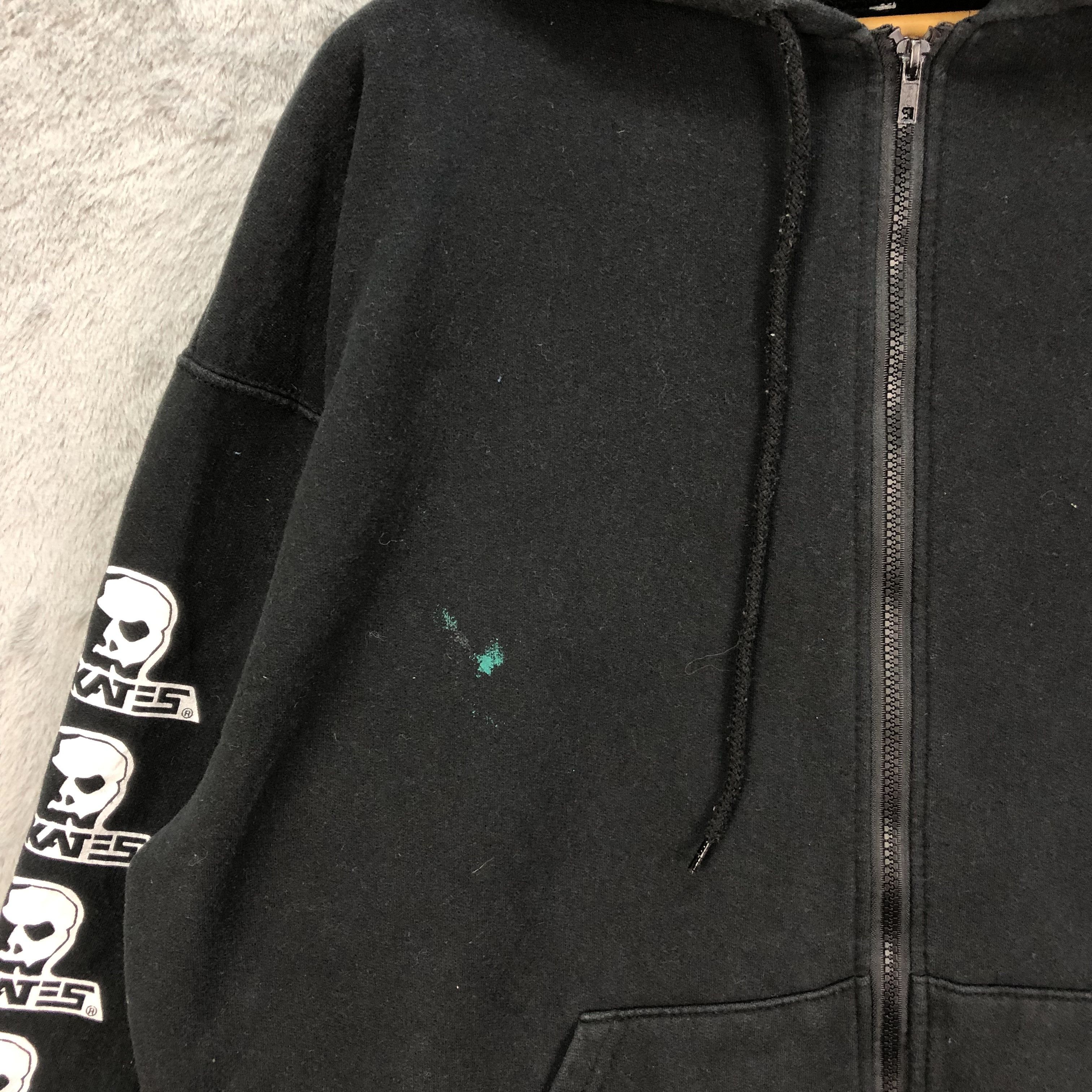 Japanese Brand VINTAGE Y2K SKULLSKATES TRASHED HOODIES #5112-32 Size US XL / EU 56 / 4 - 9 Thumbnail