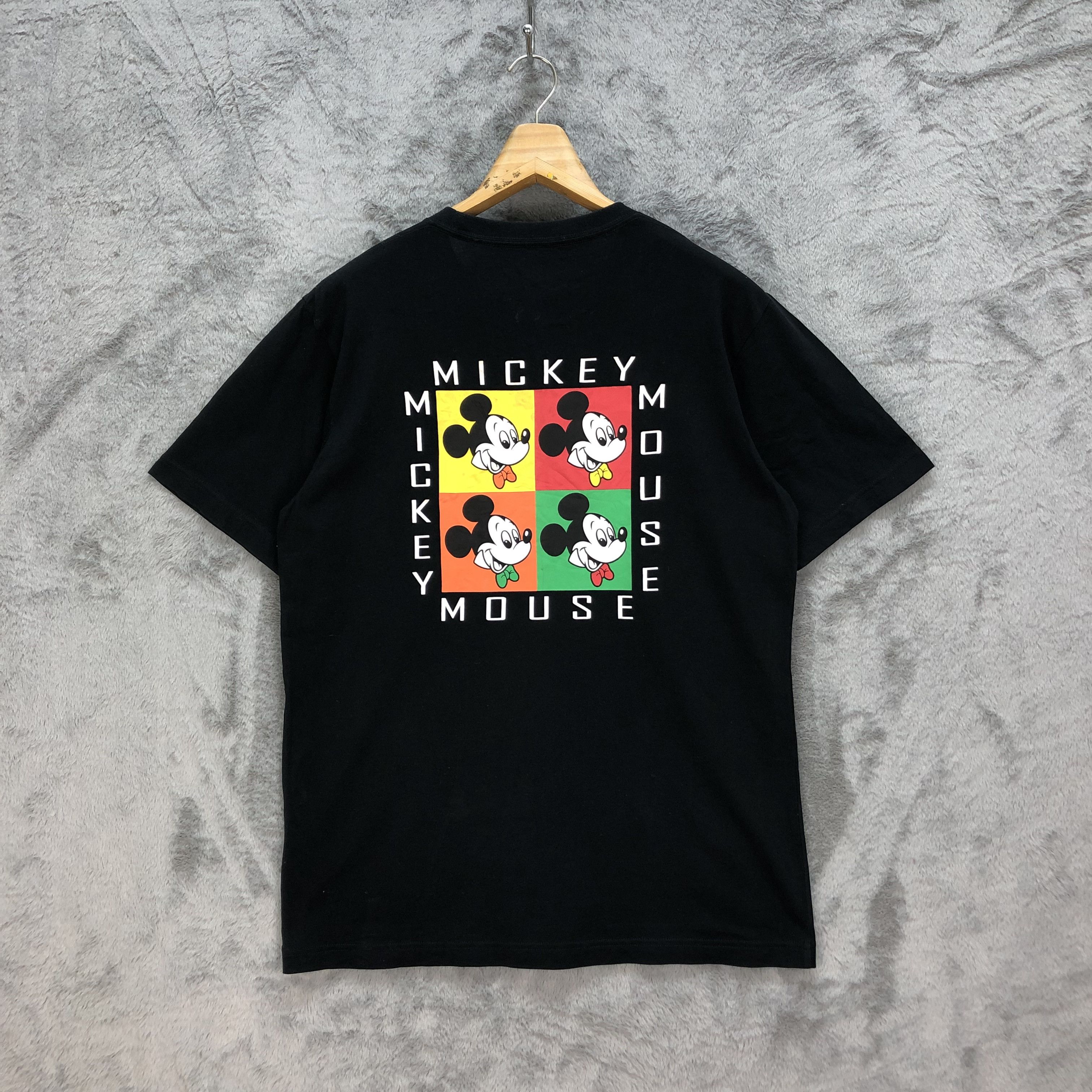 Disney Uniqlo X Disney Mickey Mouse Single Pocket Tees #5447-191 Size US L / EU 52-54 / 3 - 1 Thumbnail
