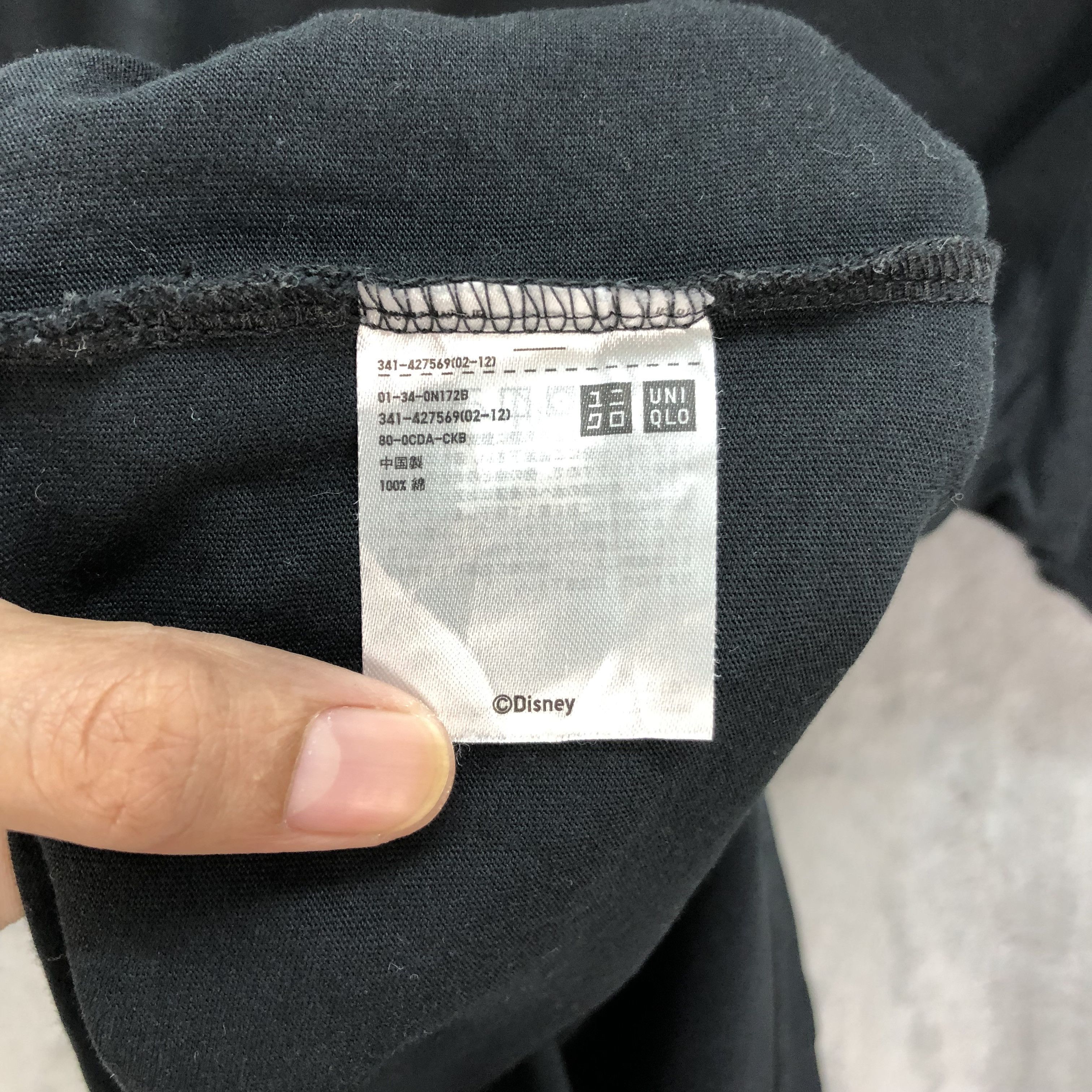 Disney Uniqlo X Disney Mickey Mouse Single Pocket Tees #5447-191 Size US L / EU 52-54 / 3 - 12 Thumbnail