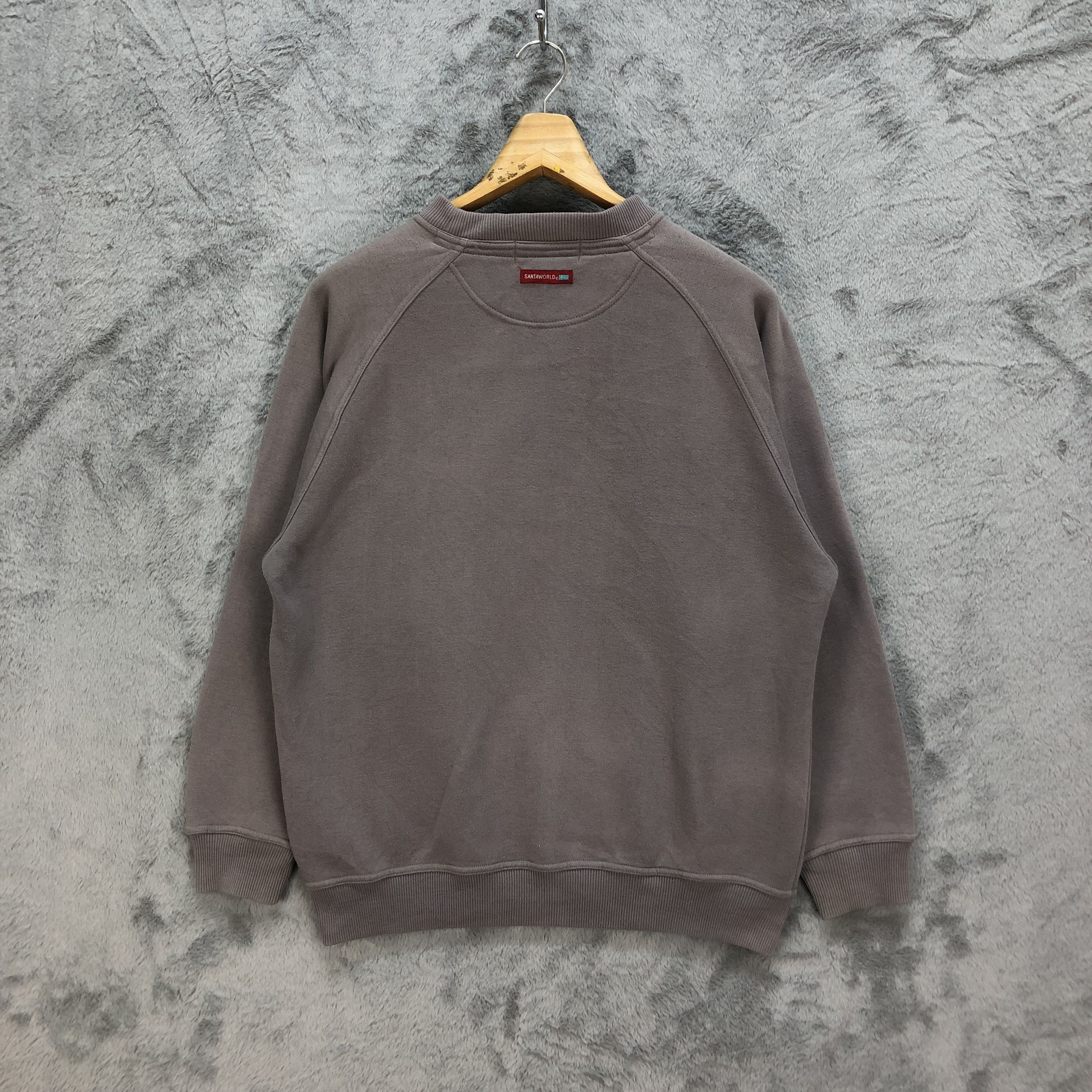 Japanese Brand Santa World Big Logo Sweatshirts #5442-190 Size US L / EU 52-54 / 3 - 12 Thumbnail
