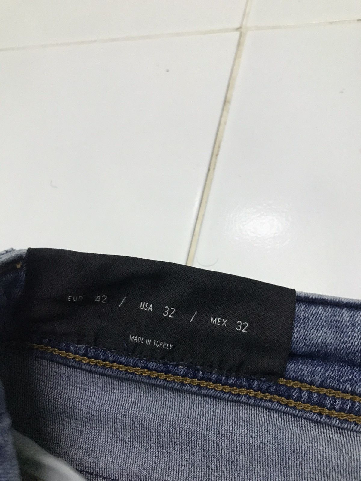 Zara Zara distressed style denim jeans Size US 32 / EU 48 - 8 Thumbnail