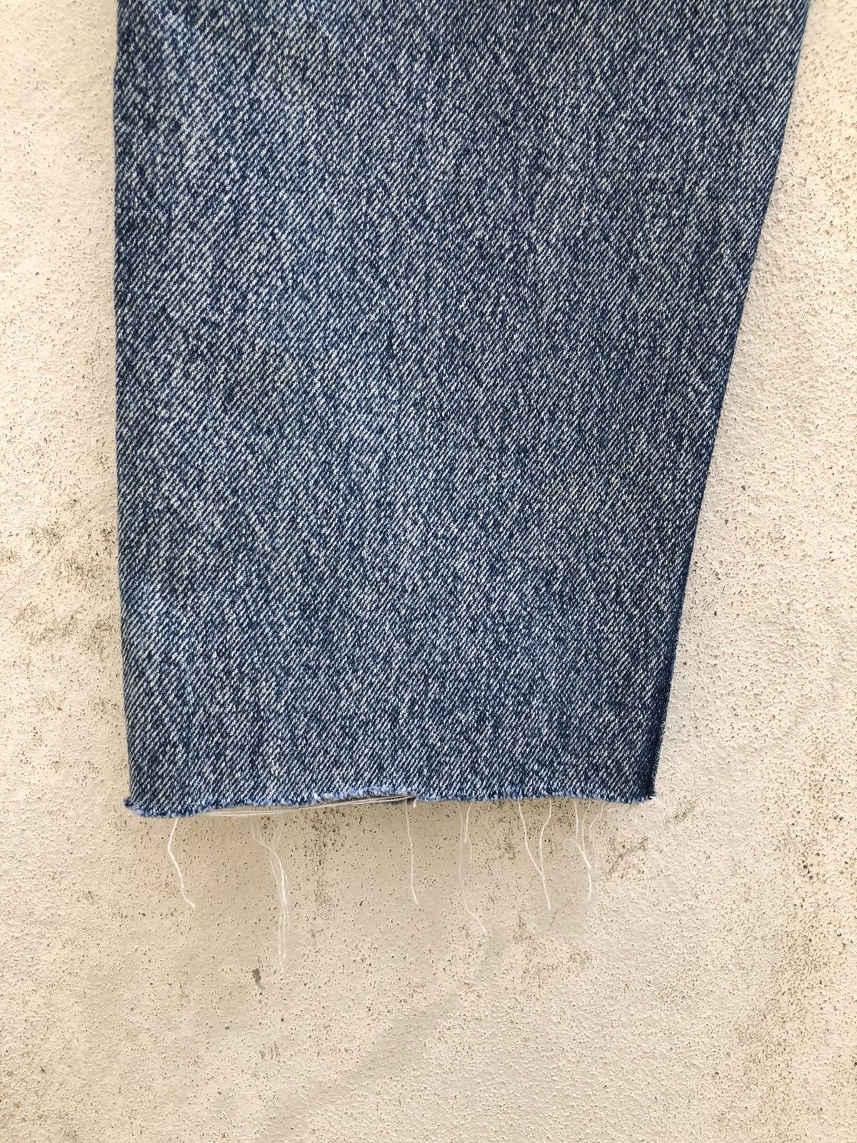 Levi's Vintage 90s Levi’s 550 Acid Wash Denim Cut Off Hem Jeans Size US 29 - 14 Thumbnail
