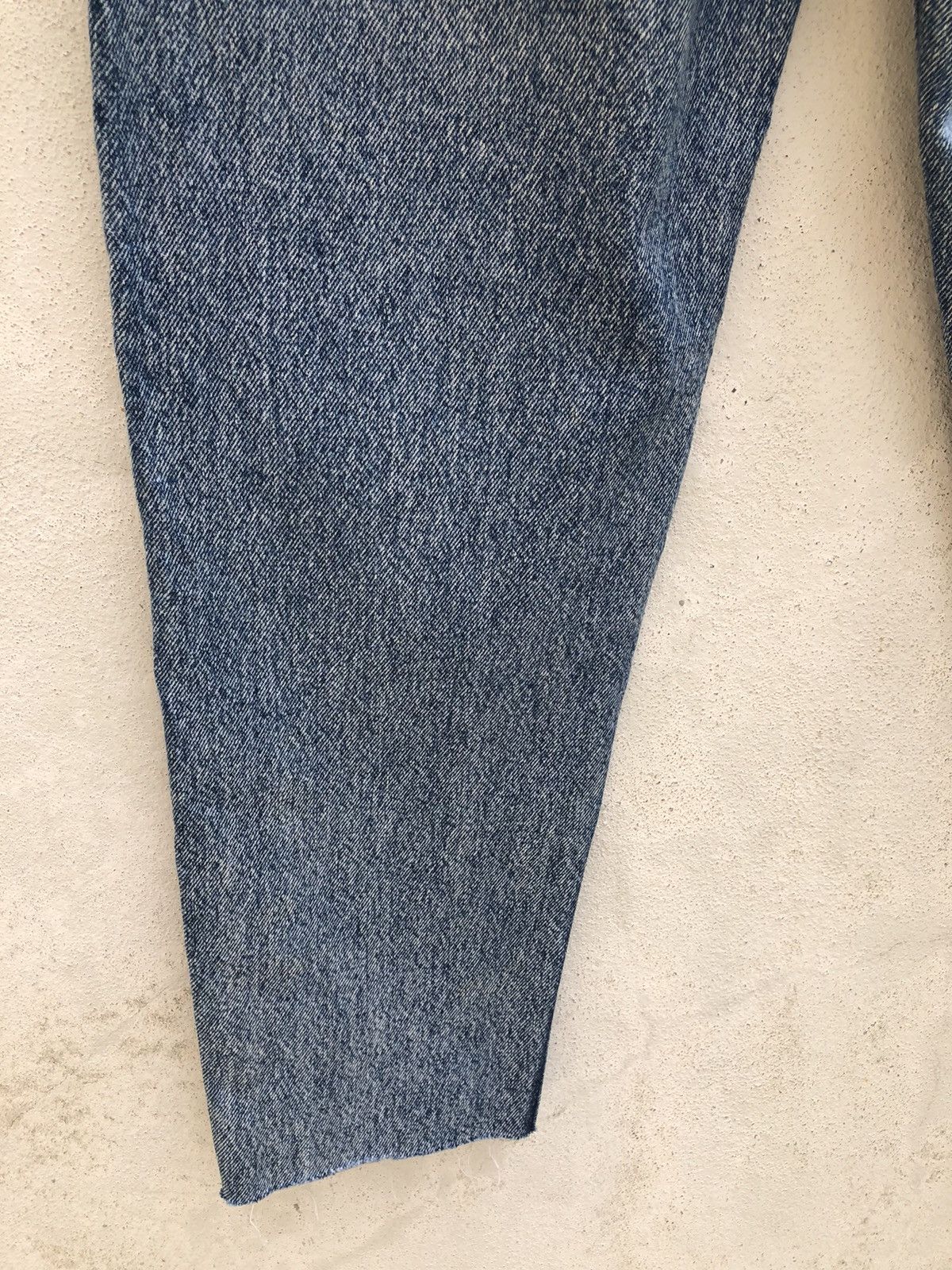 Levi's Vintage 90s Levi’s 550 Acid Wash Denim Cut Off Hem Jeans Size US 29 - 13 Thumbnail