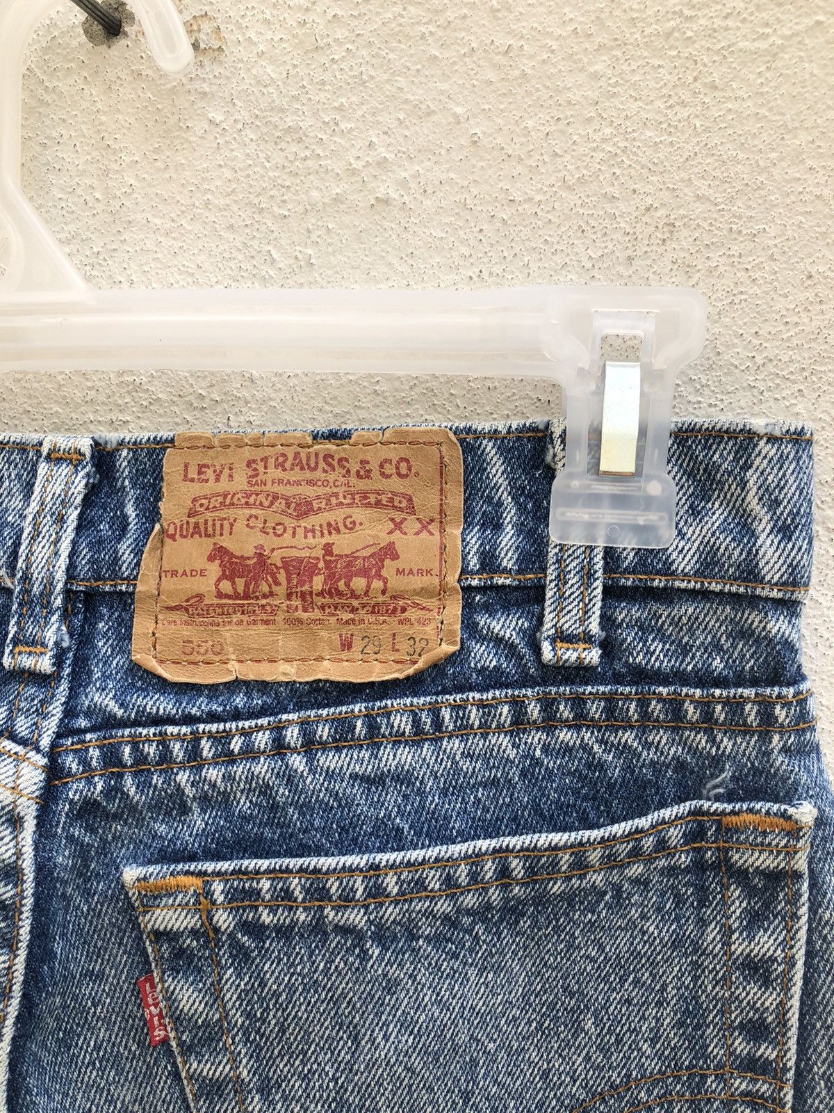 Levi's Vintage 90s Levi’s 550 Acid Wash Denim Cut Off Hem Jeans Size US 29 - 11 Thumbnail