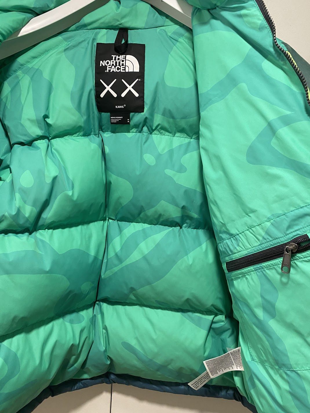 The North Face Retro 1996 Nuptse Jacket Safety Green Nuptse Print Size US M / EU 48-50 / 2 - 5 Thumbnail