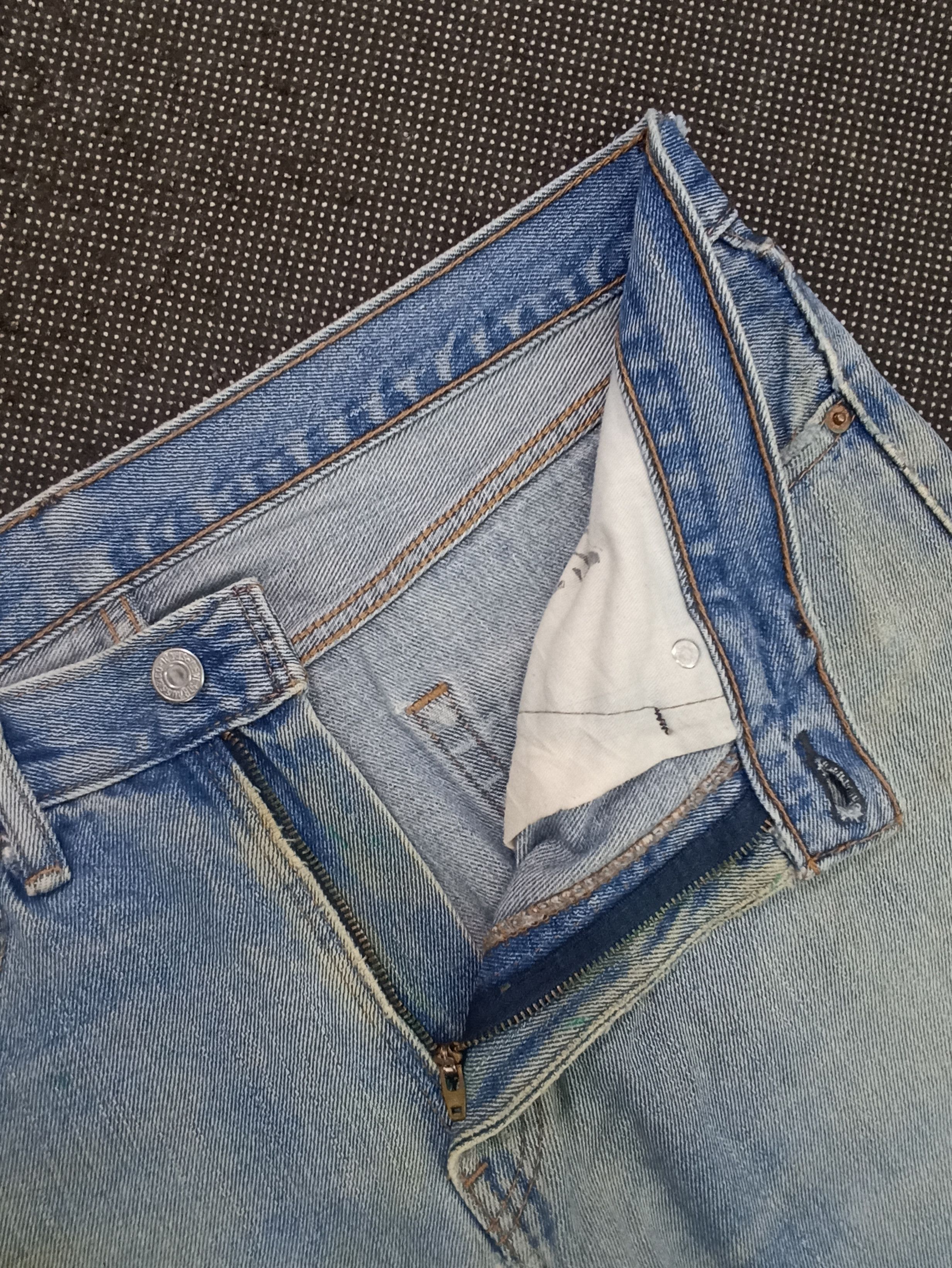 Jean × Levi's × Vintage VINTAGE LEVIS 505 DISTRESSED BLUE WASH JEANS -J354 Size US 36 / EU 52 - 3 Thumbnail