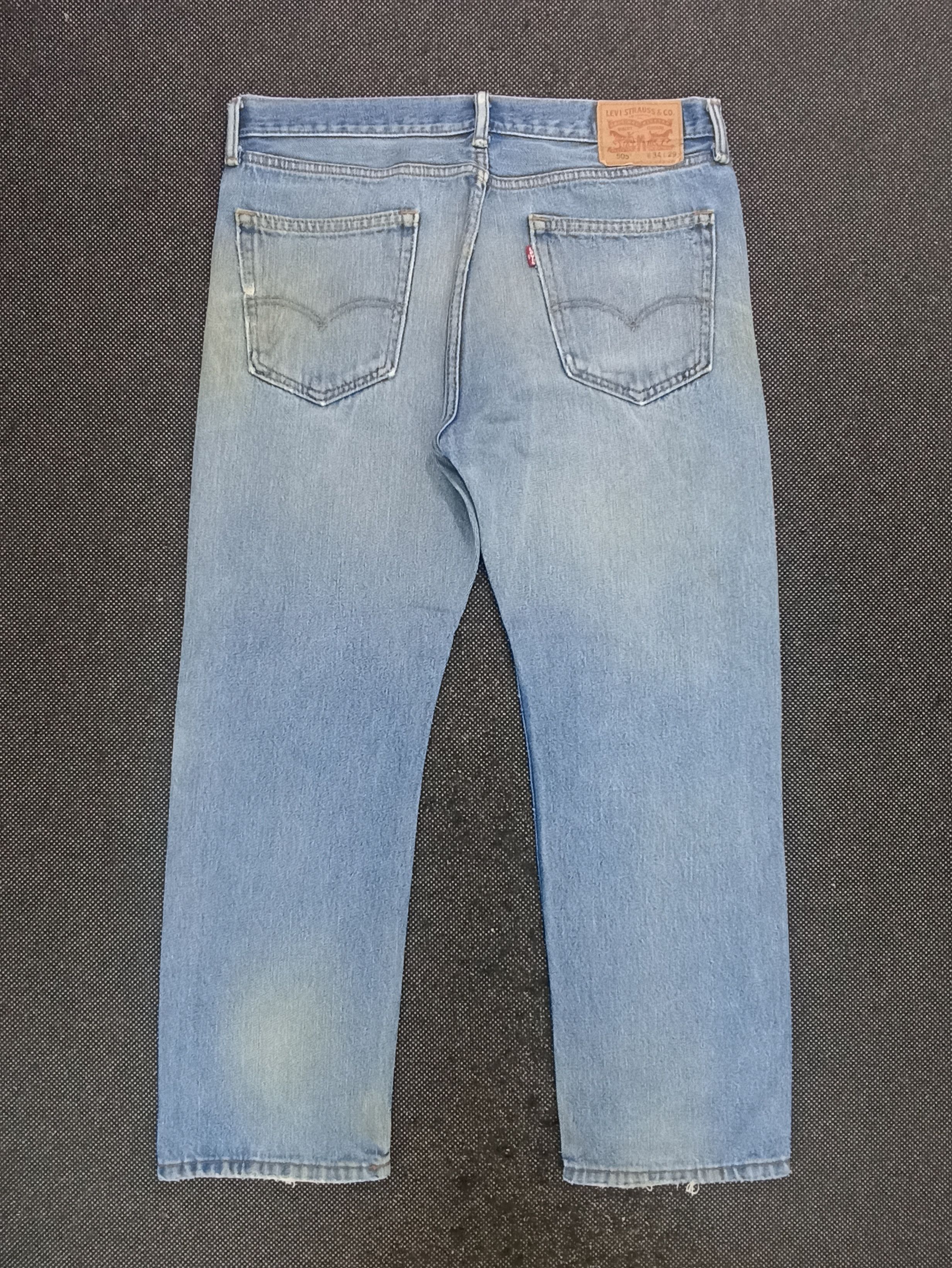 Jean × Levi's × Vintage VINTAGE LEVIS 505 DISTRESSED BLUE WASH JEANS -J354 Size US 36 / EU 52 - 2 Thumbnail