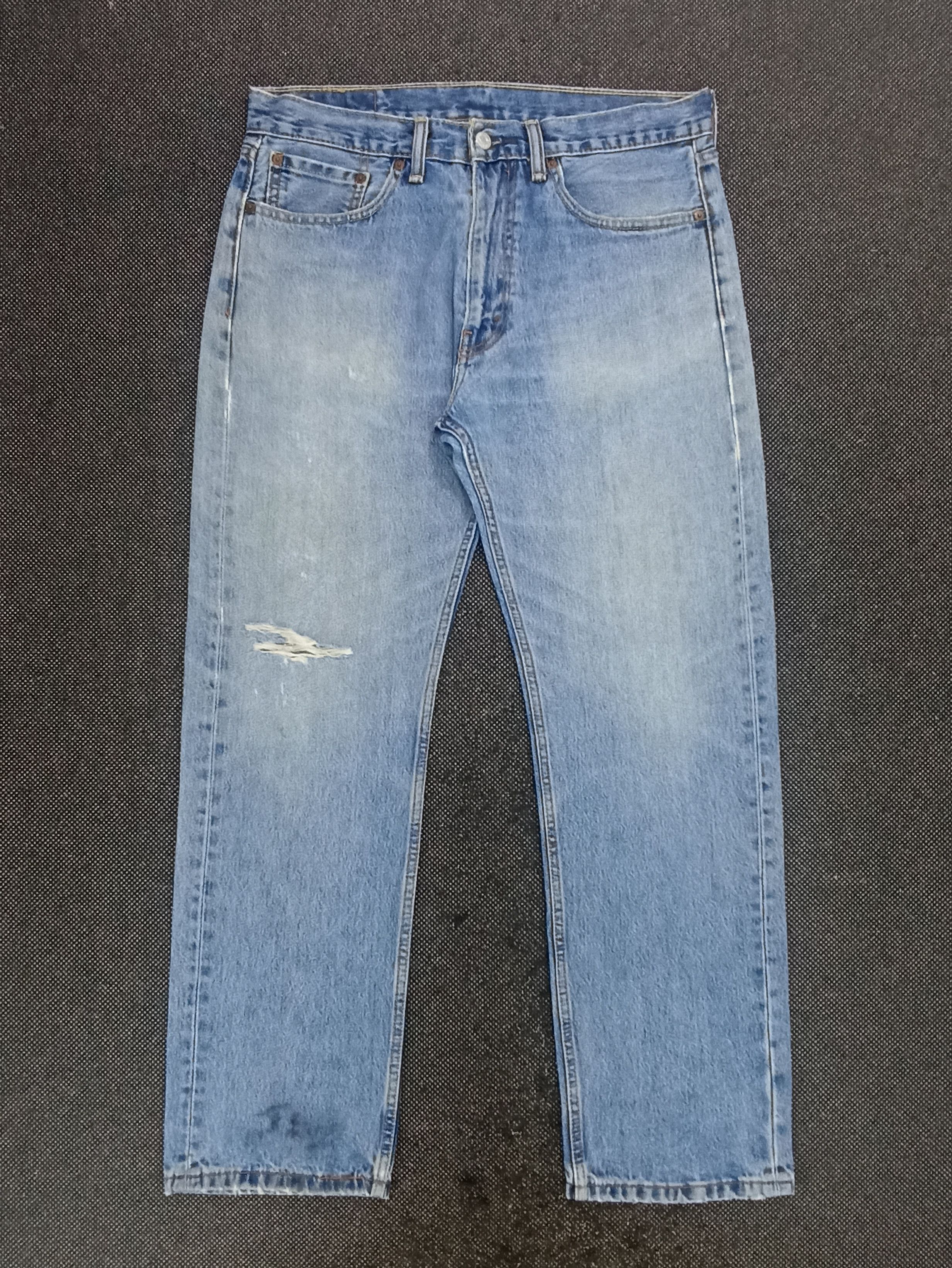 Jean × Levi's × Vintage VINTAGE LEVIS 505 DISTRESSED BLUE WASH JEANS -J357 Size US 34 / EU 50 - 1 Thumbnail