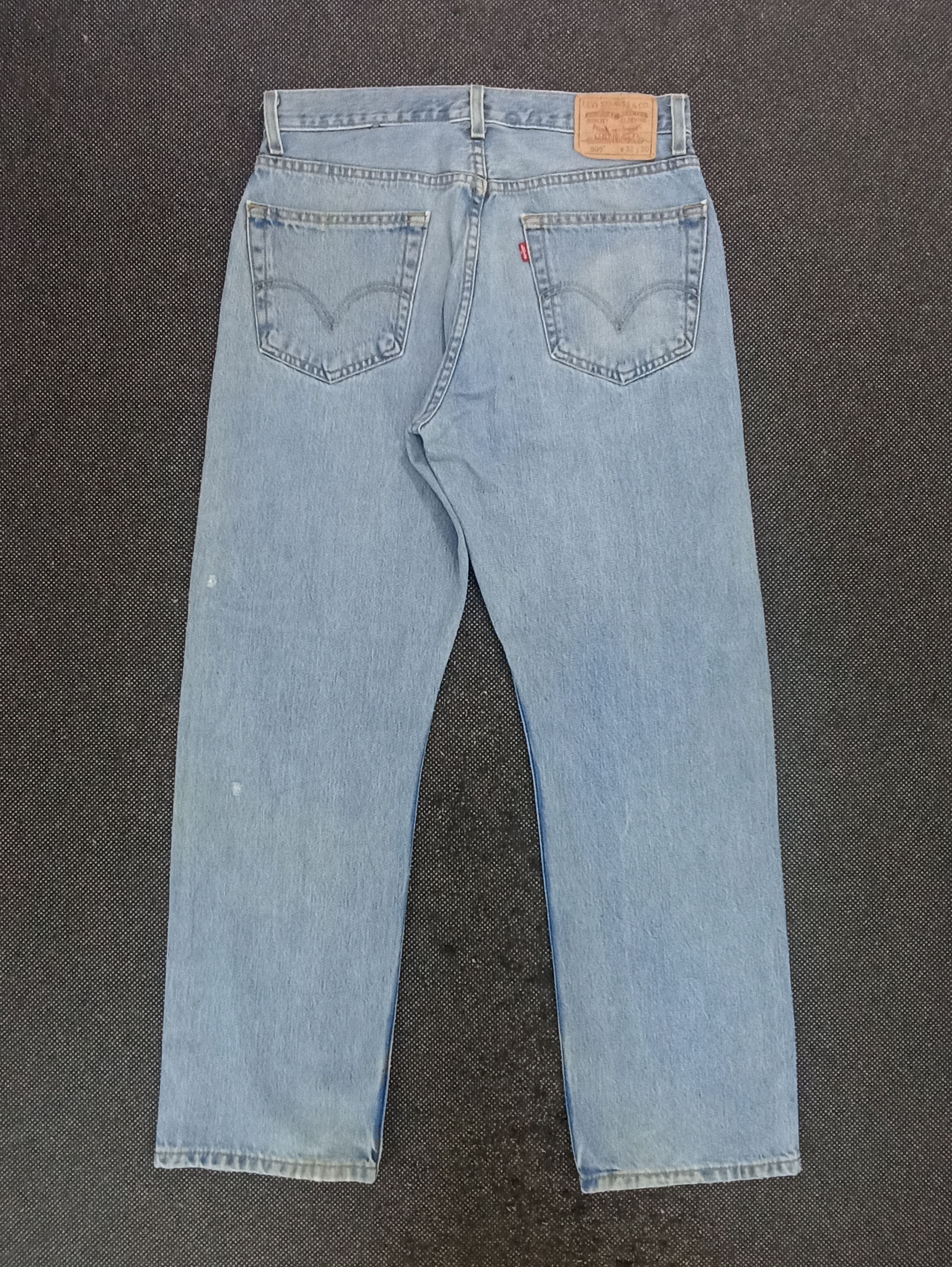 Jean × Levi's × Vintage VINTAGE LEVIS 505 BLUE WASH JEANS -J359 Size US 33 - 2 Thumbnail