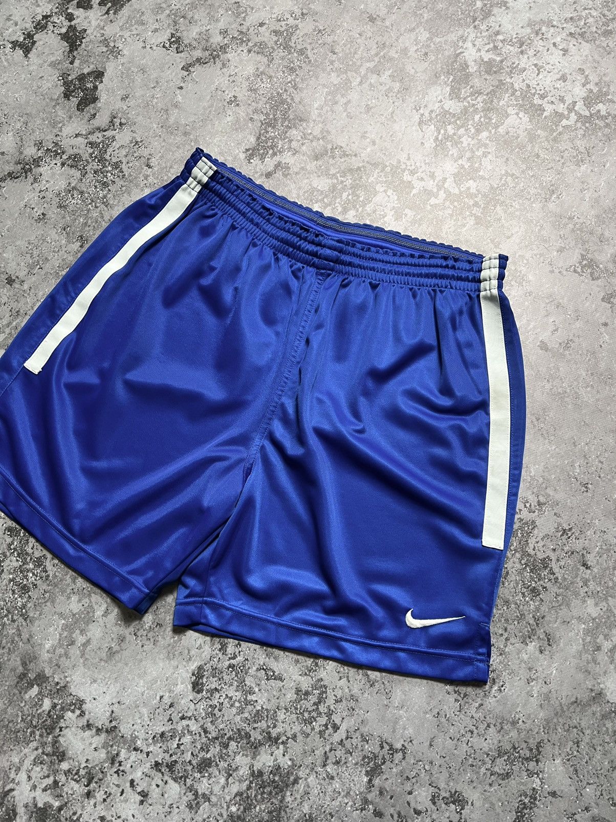Nike × Vintage Nike Vintage Shorts Size US 32 / EU 48 - 2 Thumbnail