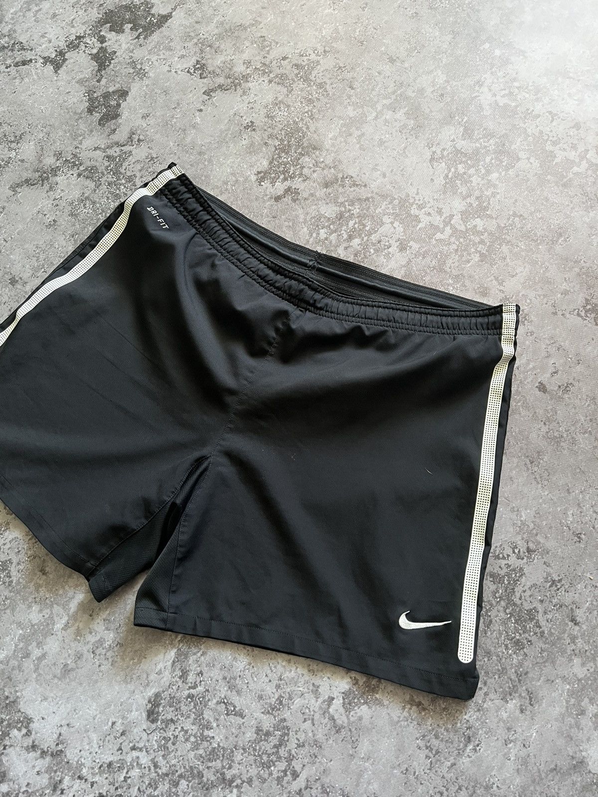 Nike × Vintage Vintage Nike Shorts Size US 34 / EU 50 - 3 Thumbnail