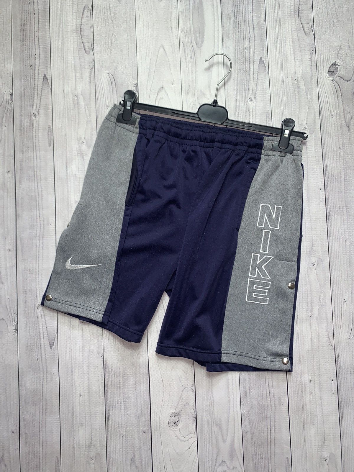 Nike × Vintage Vintage Nike shorts logo swoosh size S Size US 30 / EU 46 - 1 Thumbnail