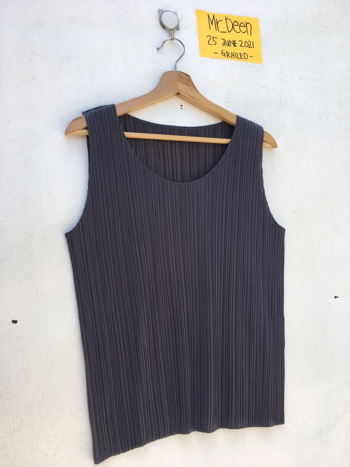 Pleats Please Issey Miyake Rare Issey Miyake Pleats Please Sleeveless Top Size M / US 6-8 / IT 42-44 - 2 Thumbnail