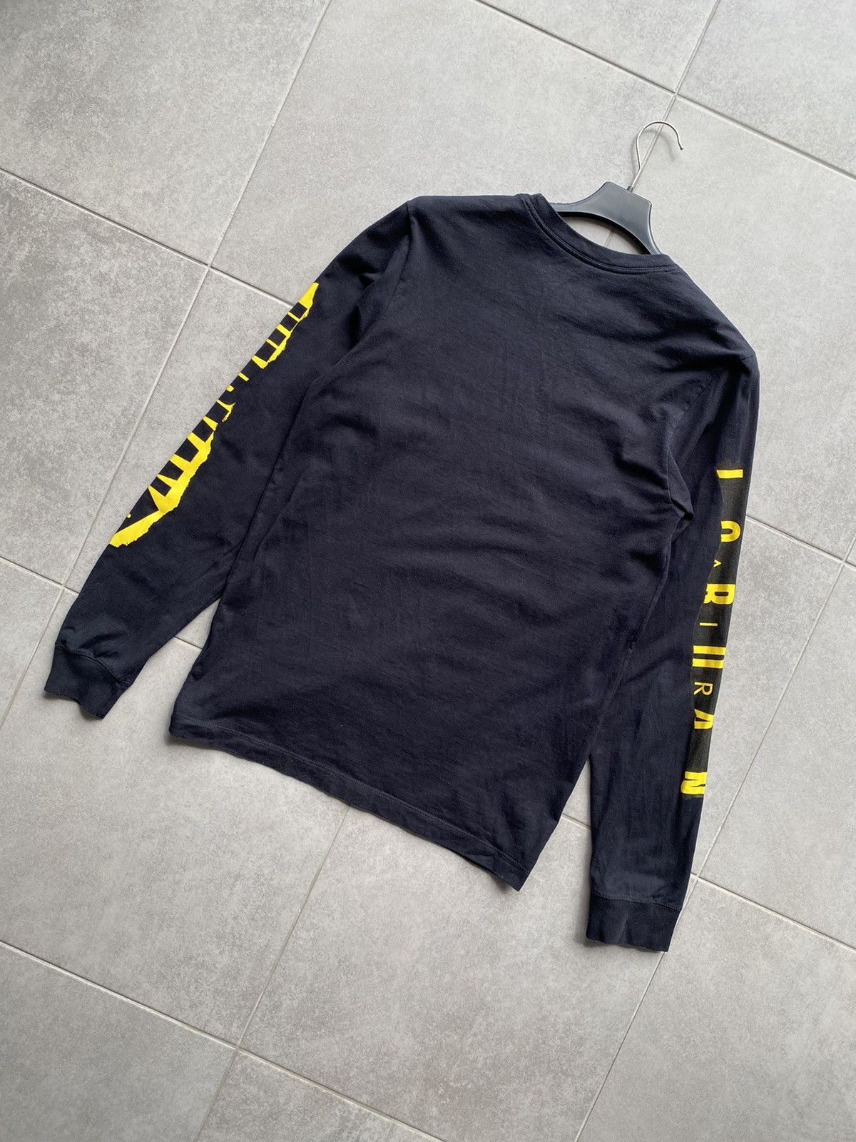 Jordan Brand Nike Jordan Longsleeve Size US S / EU 44-46 / 1 - 6 Thumbnail