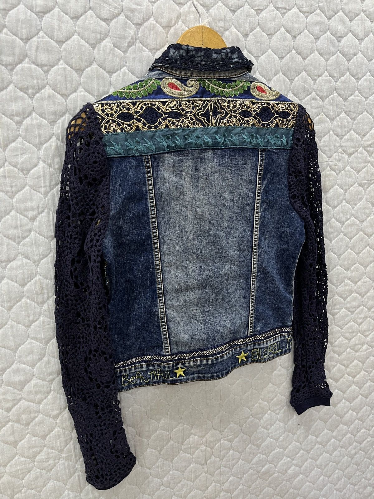 Desigual (Pppp). DESIGUAL EXOTIC JEANS JACKET Size XS / US 0-2 / IT 36-38 - 6 Thumbnail