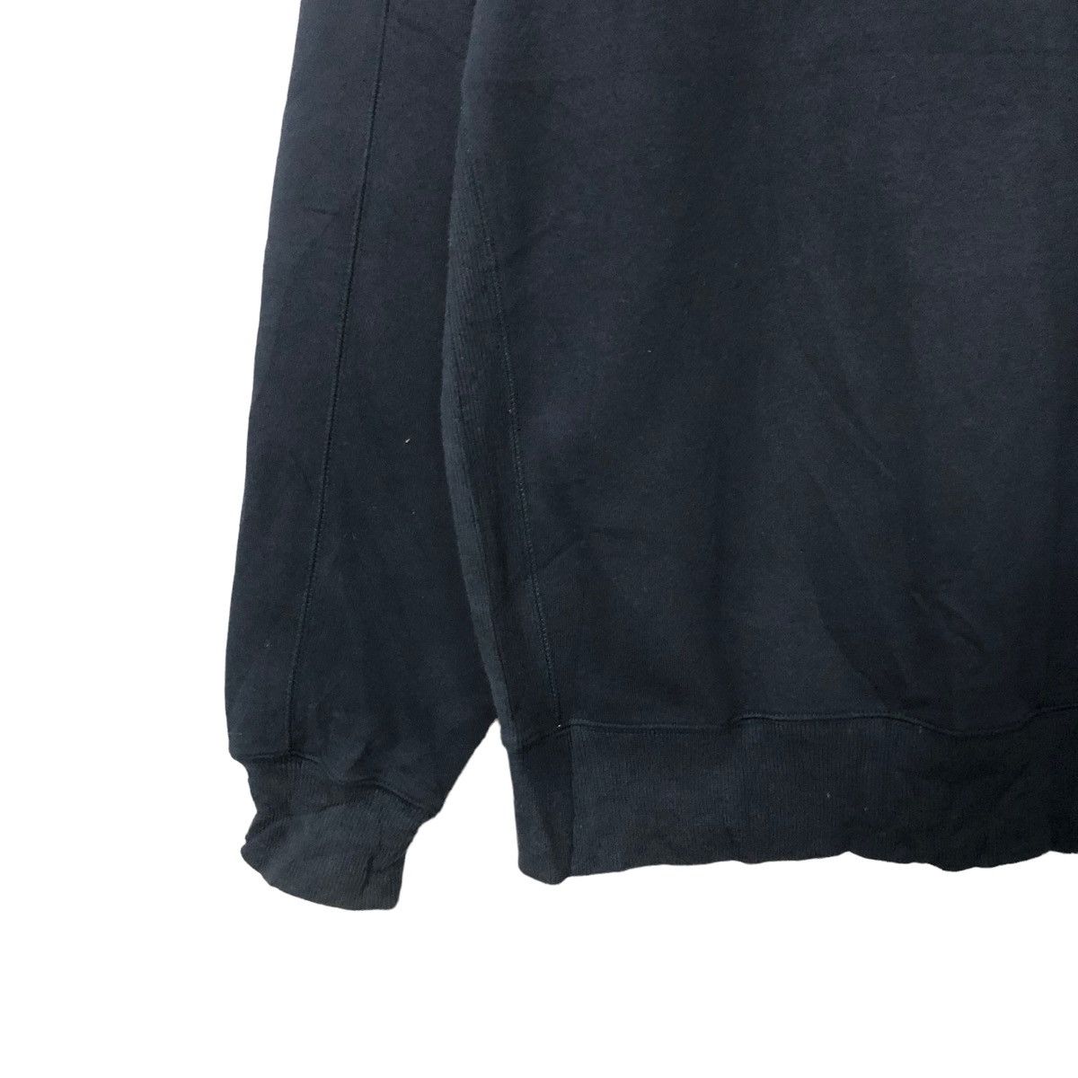 Nike Vintage Nike Crewneck Embroidery Small Logo Plain Sweatshirt Size US L / EU 52-54 / 3 - 3 Thumbnail