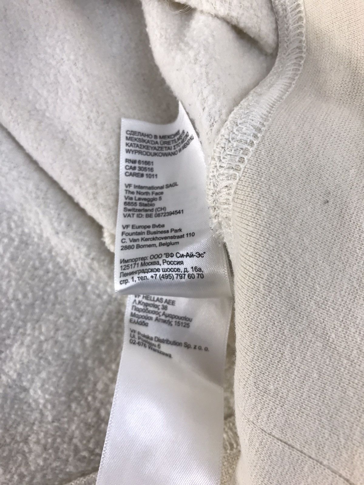 The North Face The North Face Camo Sweatshirt Hoodies Jacket R081j Size US L / EU 52-54 / 3 - 8 Thumbnail