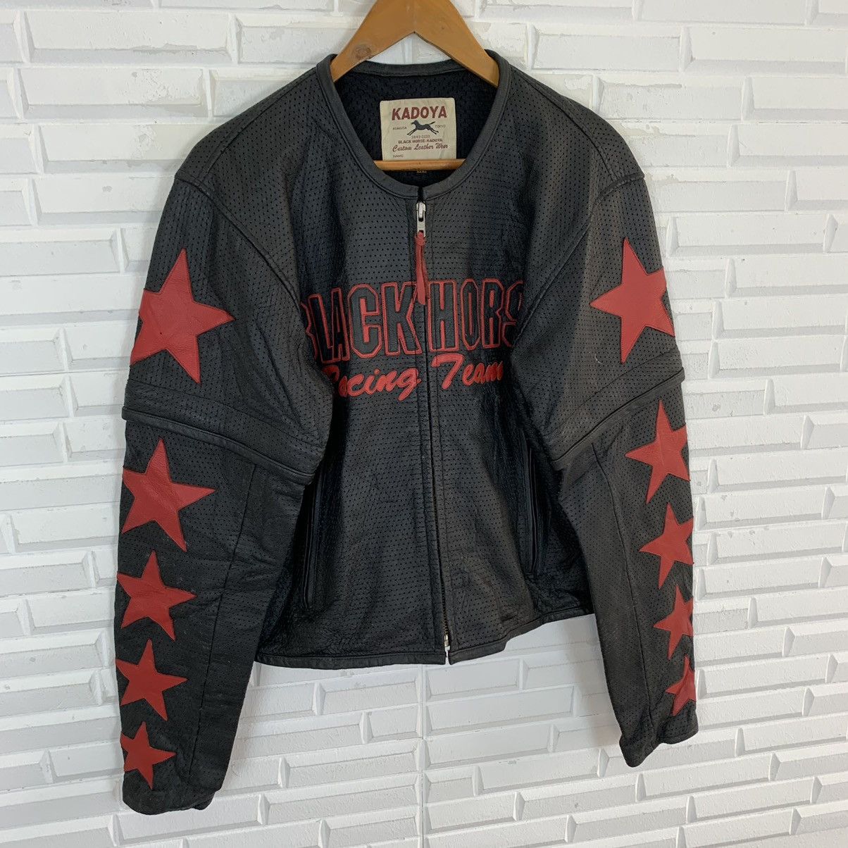 Sports Specialties 💥BLACK HORSE RACING TEAM LEATHER JACKET Size US S / EU 44-46 / 1 - 3 Thumbnail