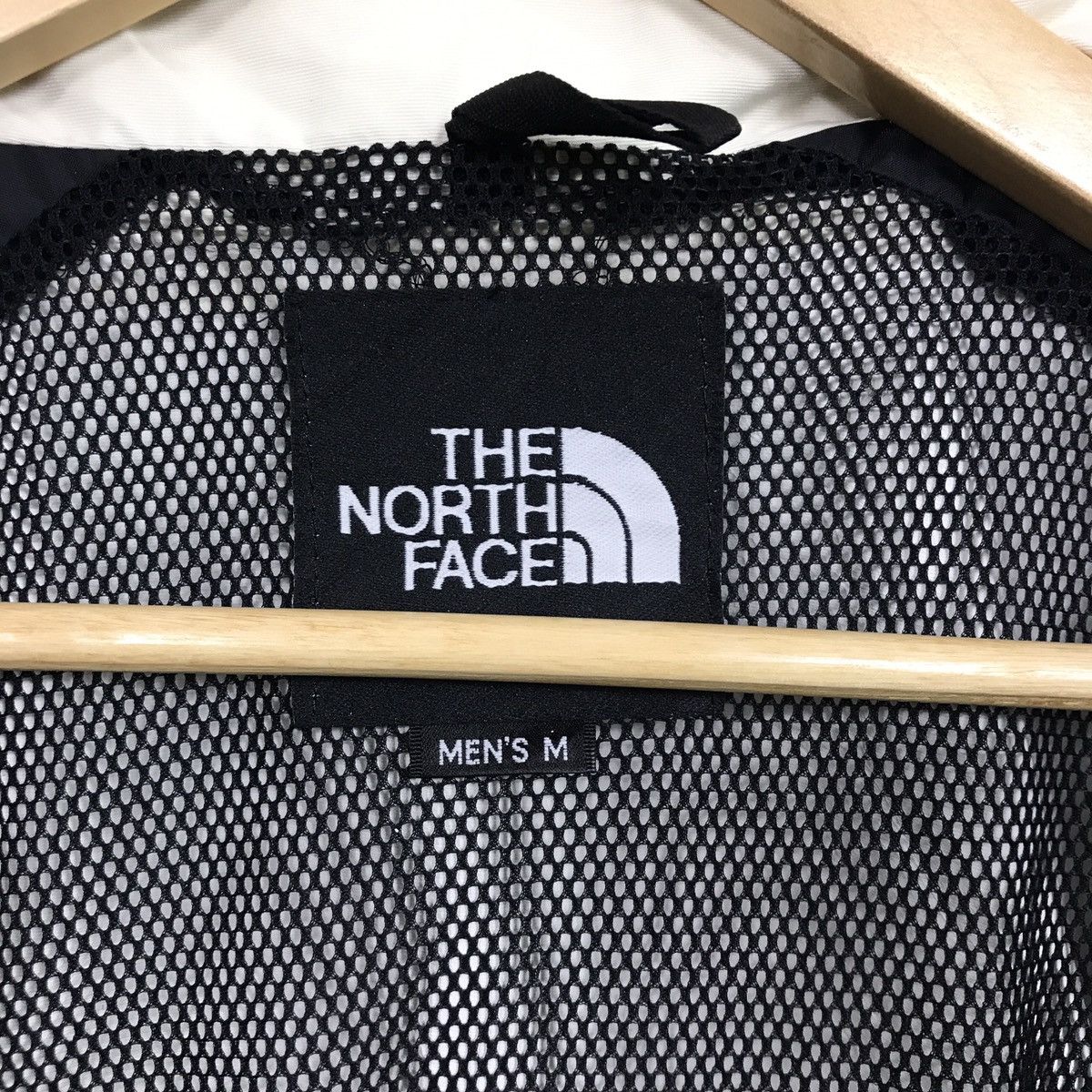 Nanamica 🔥FINAL DROP🔥THE NORTH FACE WHITE DERMIZAX TACTICAL JACKET Size US M / EU 48-50 / 2 - 9 Thumbnail