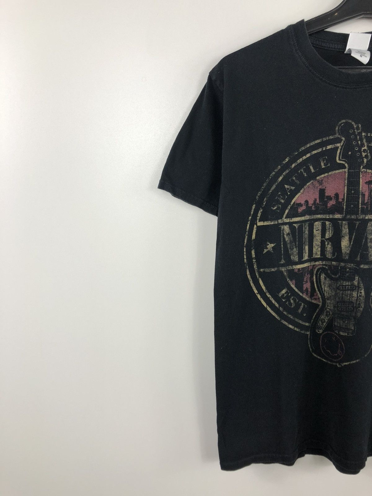 Band Tees × Nirvana Vintage Nirvana Band Rock T-Shirt Big Logo Size M Size US M / EU 48-50 / 2 - 4 Thumbnail